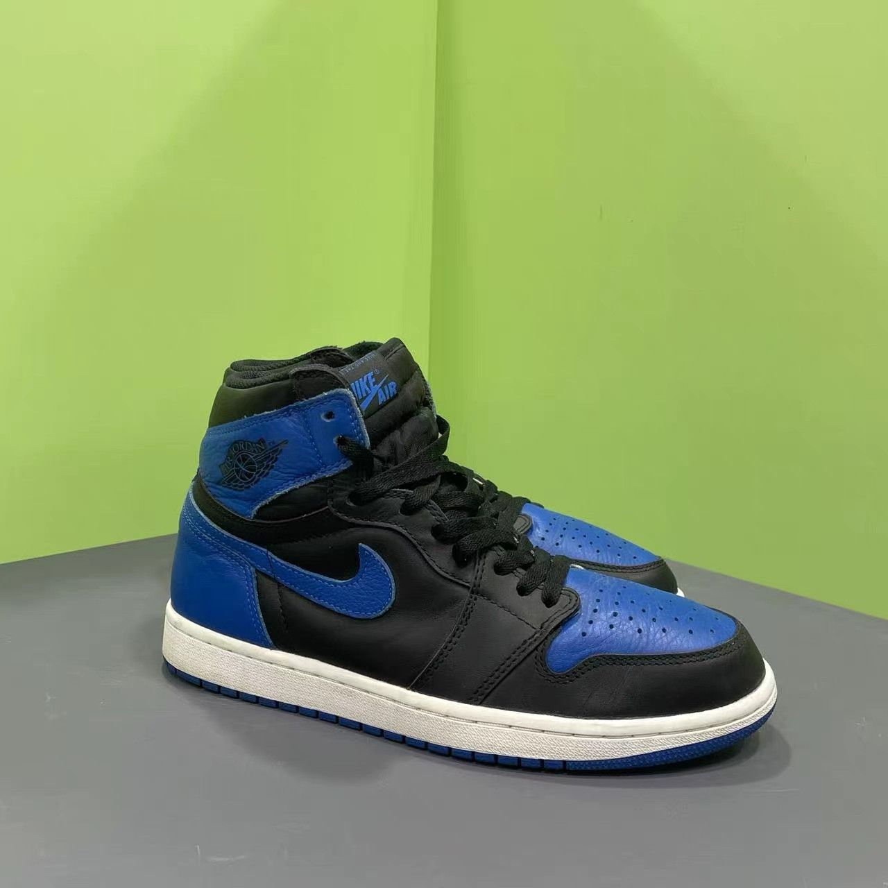 Jordan Brand Air Jordan 1 Retro High OG "Royal" K15 Size US 10 / EU 43 - 3 Thumbnail