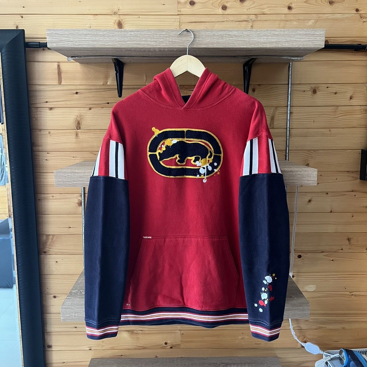 image of Ecko Unltd x Vintage Ecko Untld Hoodie in Red/Navy, Men's (Size XL)