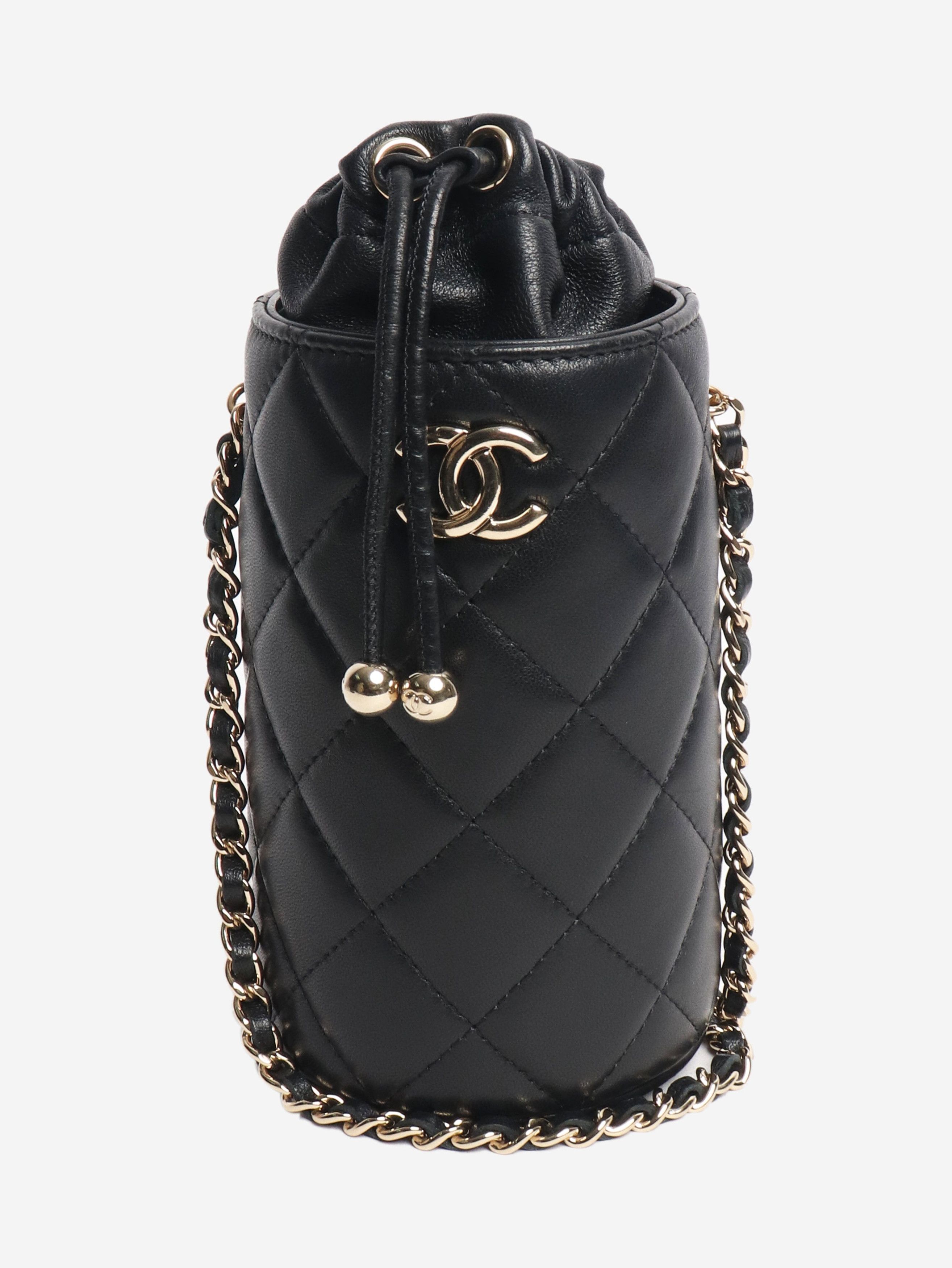 Chanel Black 2021 quilted leather bucket bag Size ONE SIZE - 1 Thumbnail