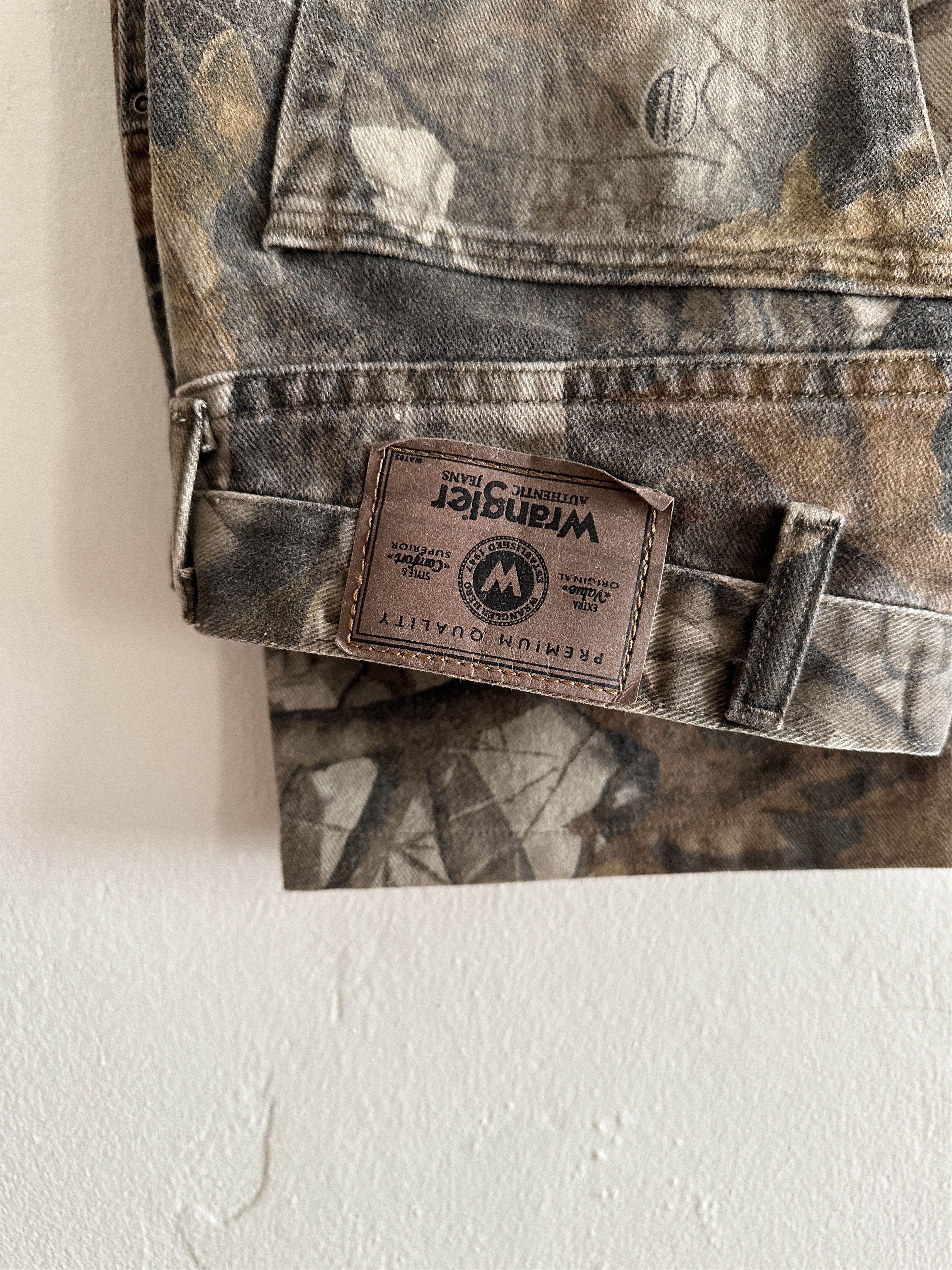 Wrangler Vintage Wrangler Realtree Camo Wide Leg Straight Denim Jeans Size US 36 / EU 52 - 7 Thumbnail