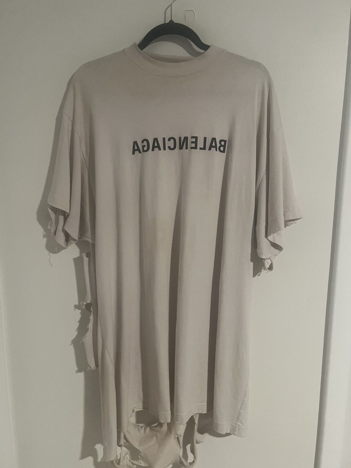 トップス BALENCIAGA destroyed mirror logo tshirt Balenciaga SS24 Destroyed Mirror Logo T-Shirt