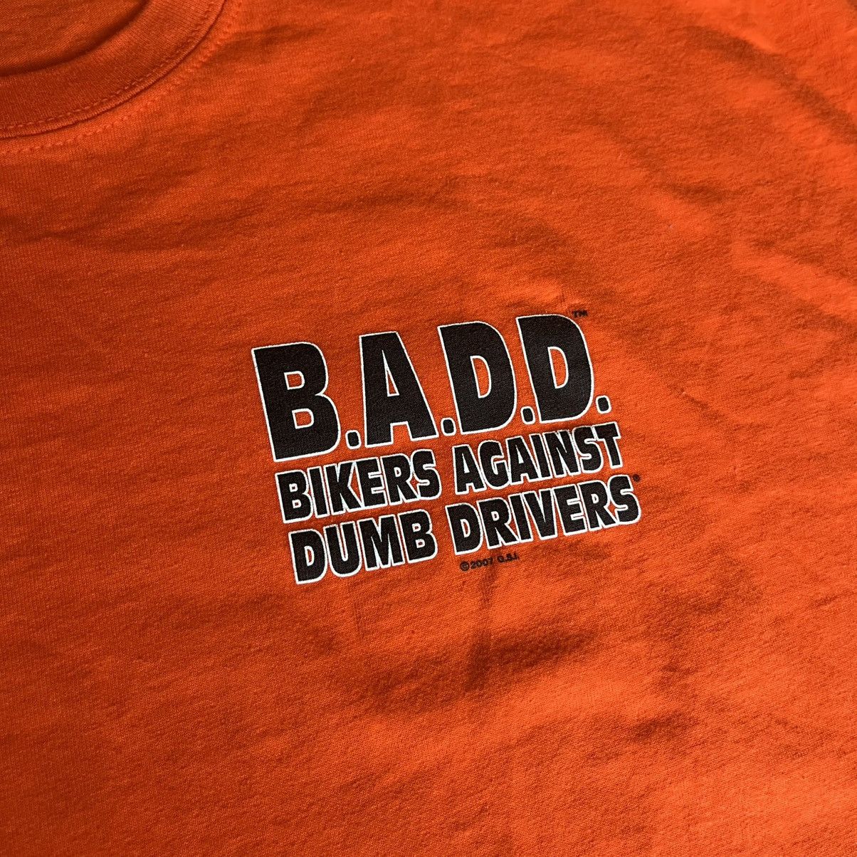 Vintage Vintage 2000s BADD Can You See Me Now Asshole Parody T Shirt Size US XXL / EU 58 / 5 - 7 Thumbnail