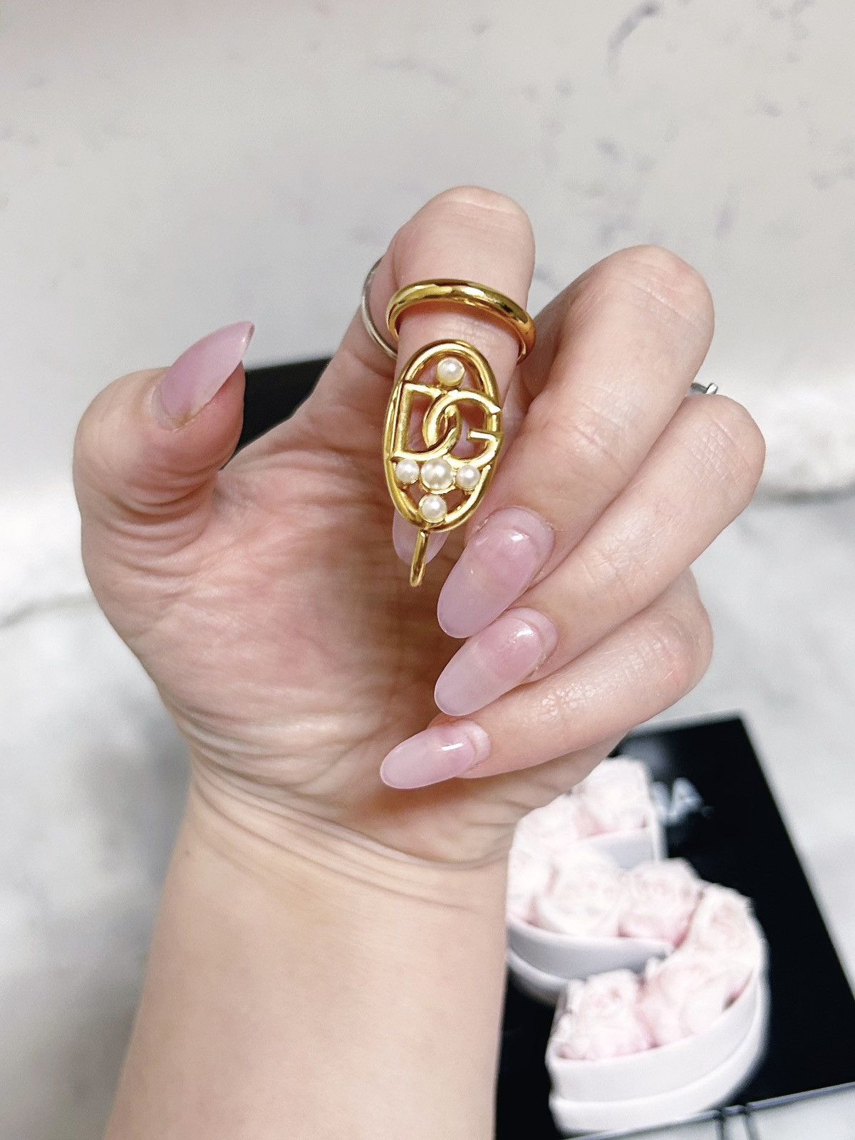 Dolce & Gabbana Authentic Dolce & Gabbana RARE Gold /Pearl DG Fingertip Ring Size ONE SIZE - 2 Thumbnail