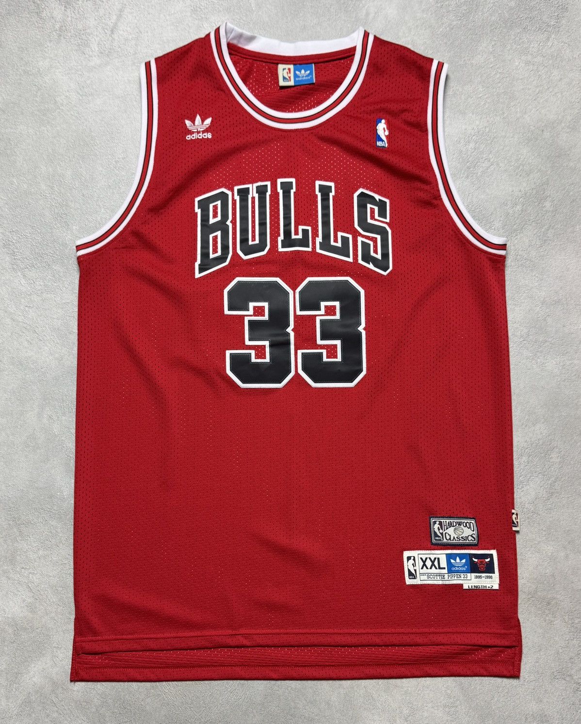 Adidas Chicago Bulls Scottie Pippen #33 Hardwood Classics Jersey Size US XXL / EU 58 / 5 - 1 Thumbnail