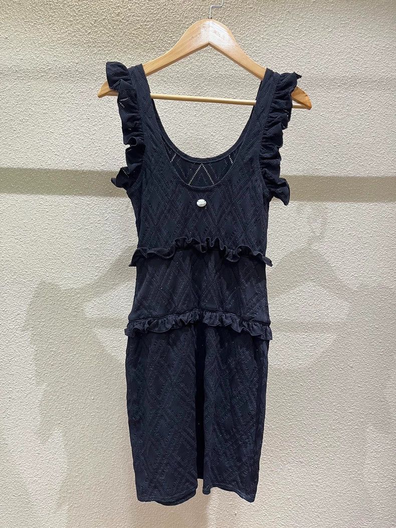 Chanel Chanel 22M black ruffled knitted dress Size XXS / US 00 / IT 34 - 1 Thumbnail
