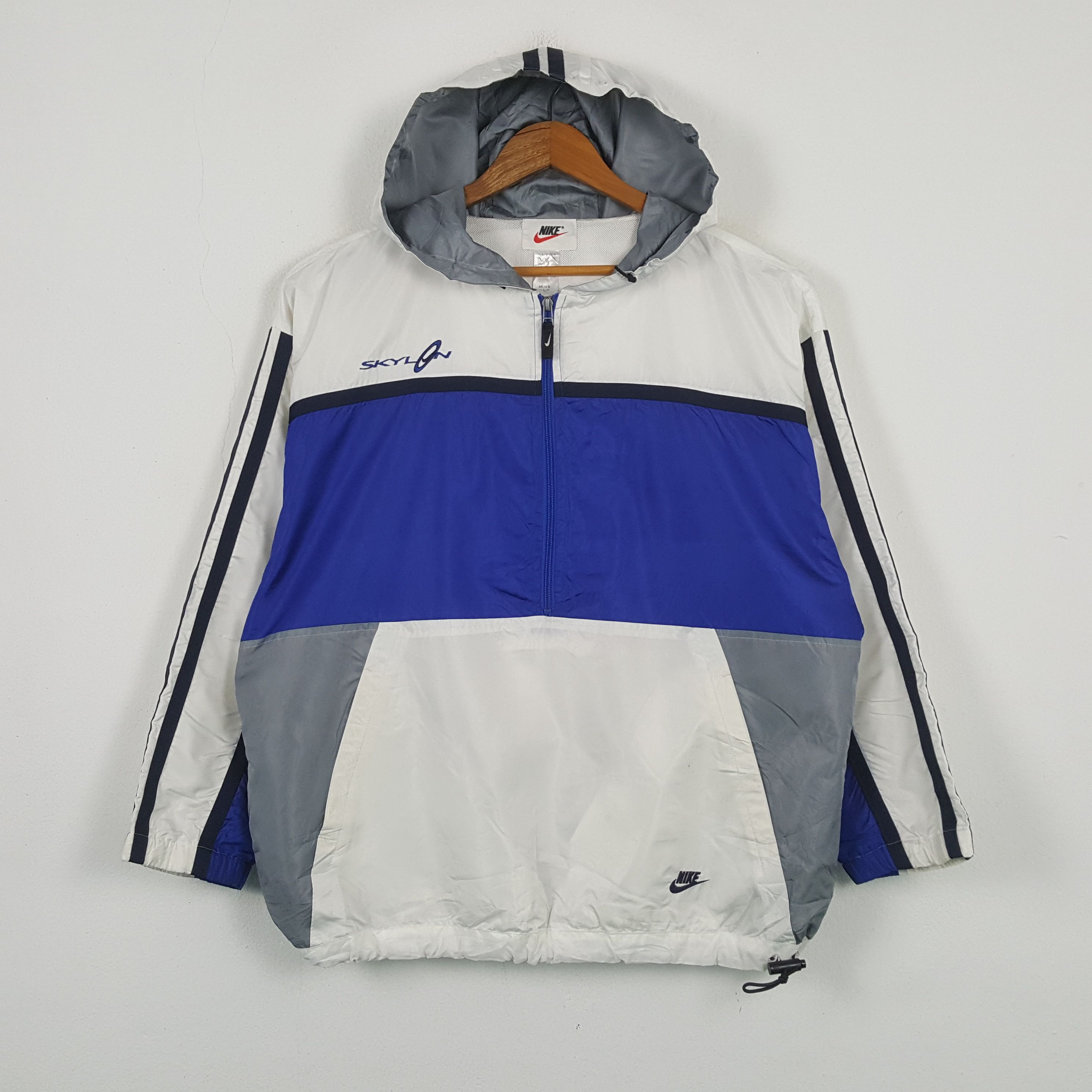 Nike × Vintage Vintage NIKE American Sportswear Windbreaker Hoodies C290N34 Size US XL / EU 56 / 4 - 1 Thumbnail