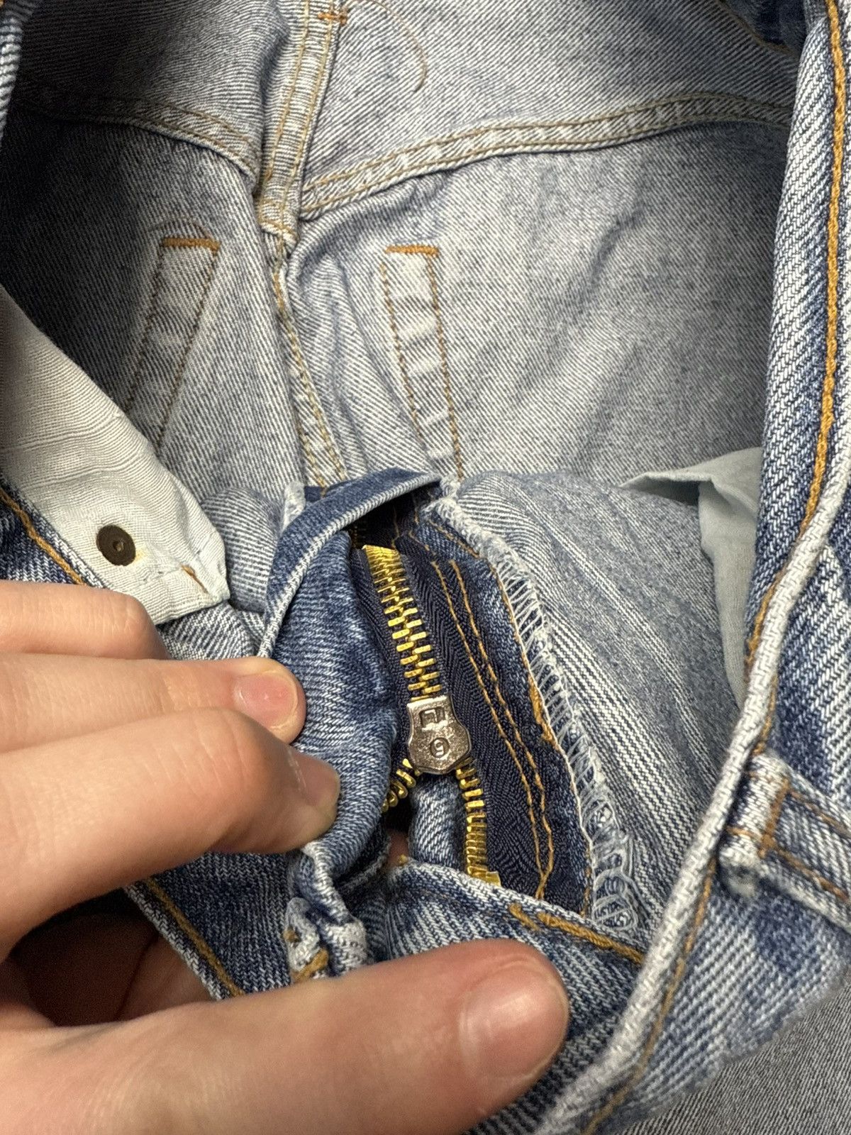 Levi's Vintage Levis 881 Denim Pants Made In USA Size US 34 / EU 50 - 23 Thumbnail
