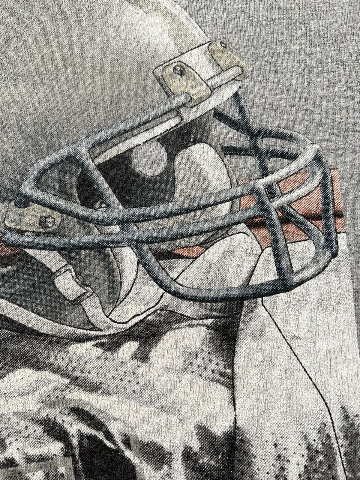 Vintage Vintage 1997 Oakland Raiders LA Los Angeles NFL T-shirt Size US XL / EU 56 / 4 - 4 Thumbnail