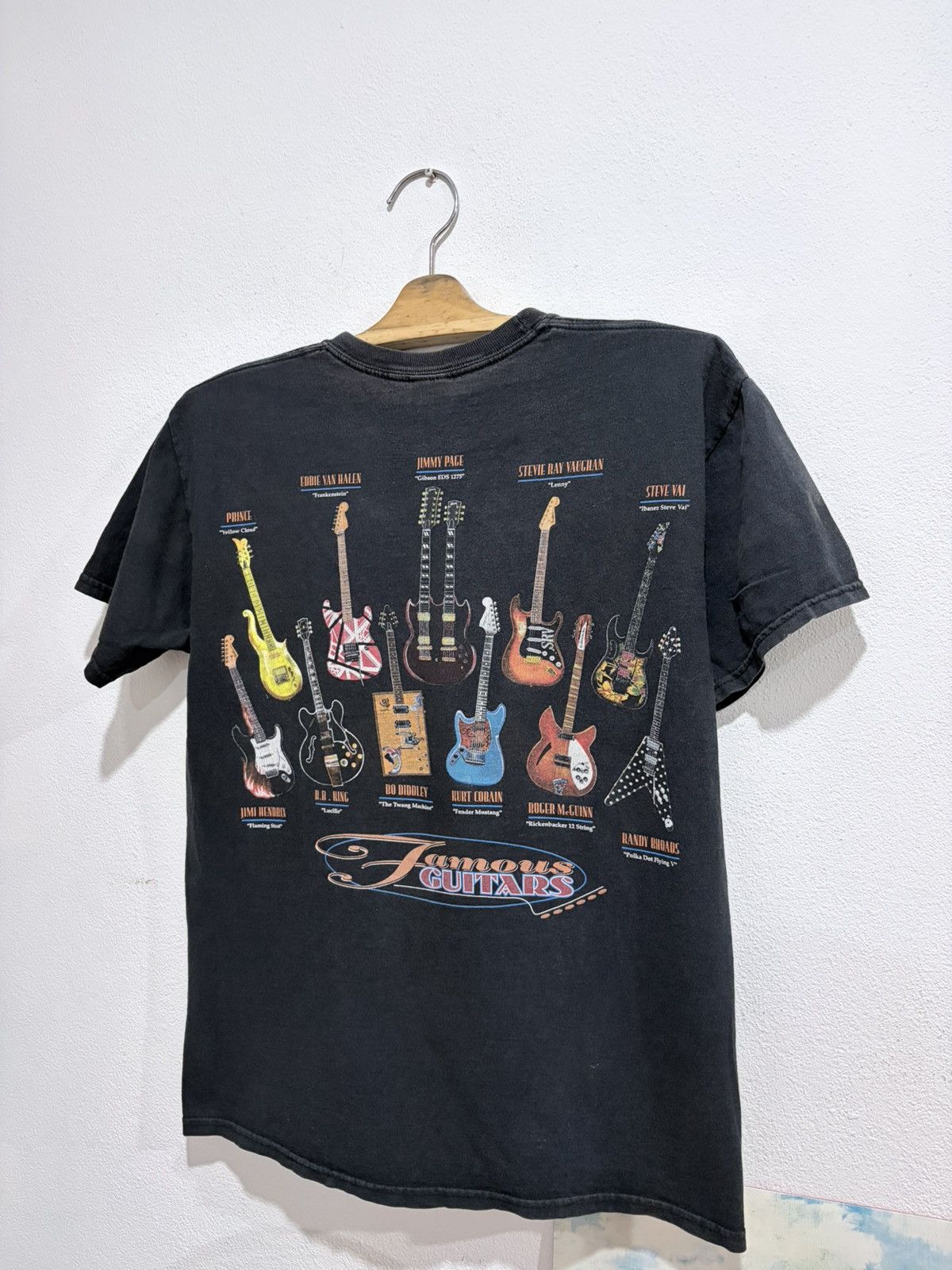 Other Famous Guitar 2000s Size US M / EU 48-50 / 2 - 2 Thumbnail