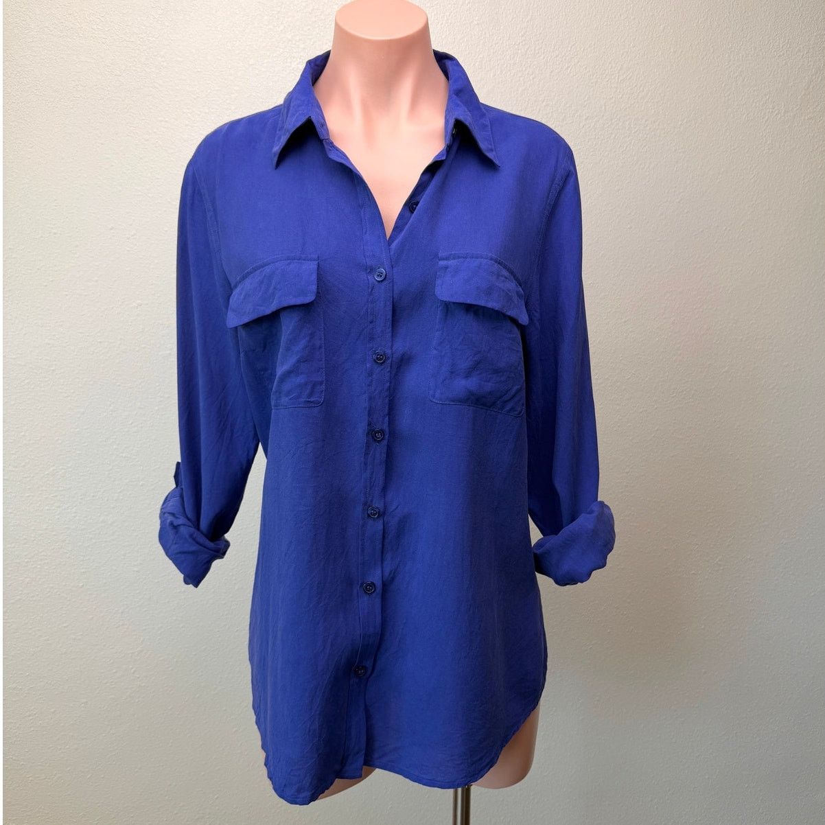 Other New Nexx York 100% Silk Periwinkle Button Front Blouse L Size L / US 10 / IT 46 - 1 Thumbnail