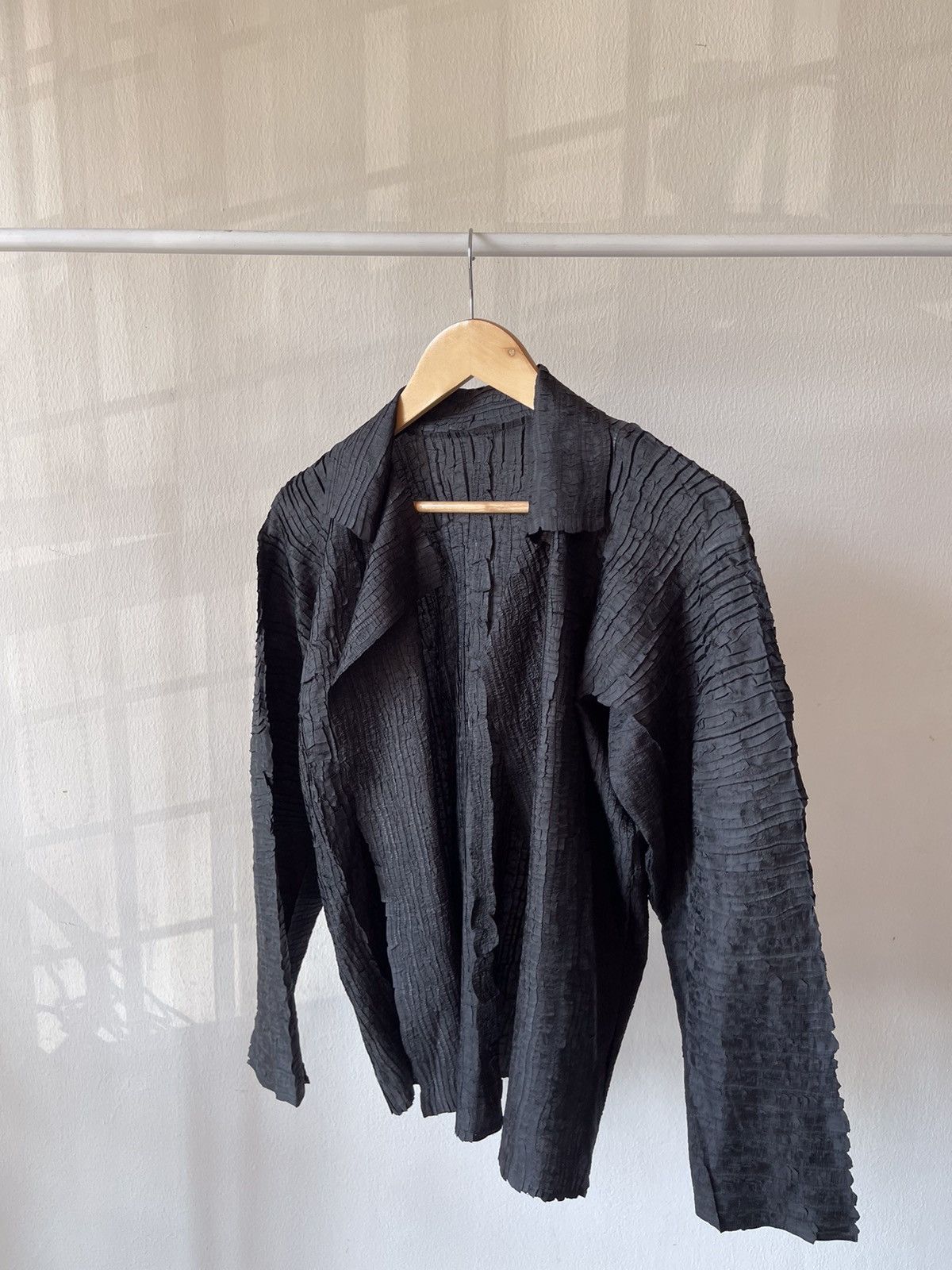 Issey Miyake × Pleats Please Issey Miyake Rare Issey Miyake Wood Skin Style Cardigan Size US M / EU 48-50 / 2 - 4 Thumbnail