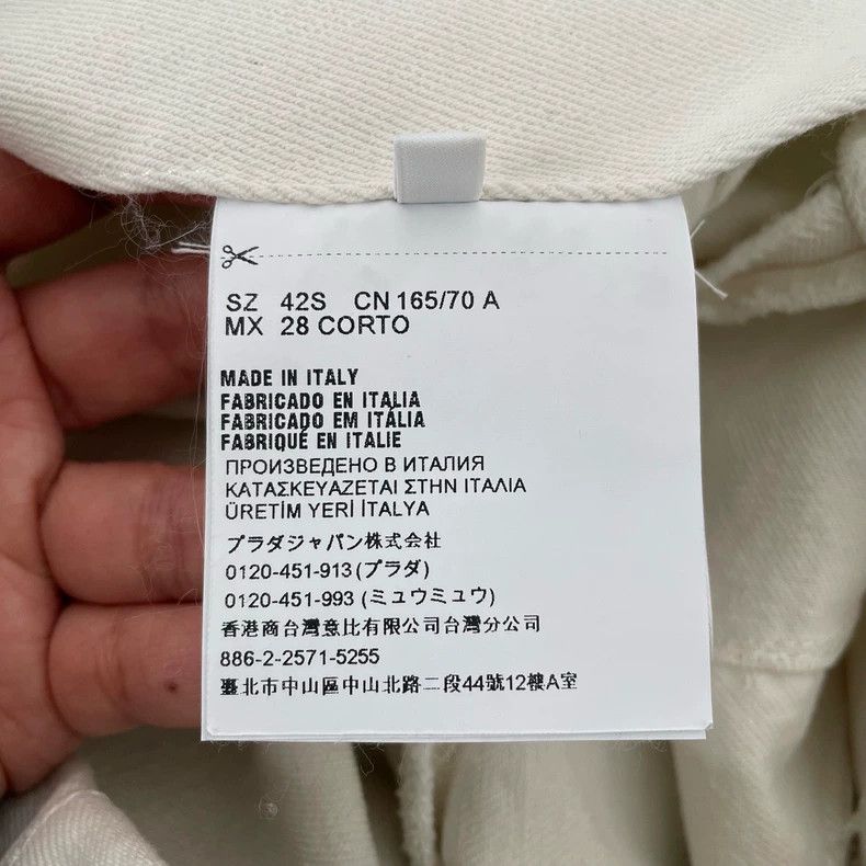 Prada Prada White denim shorts 2505-Nextarrow Size US 26 / EU 42 - 7 Thumbnail