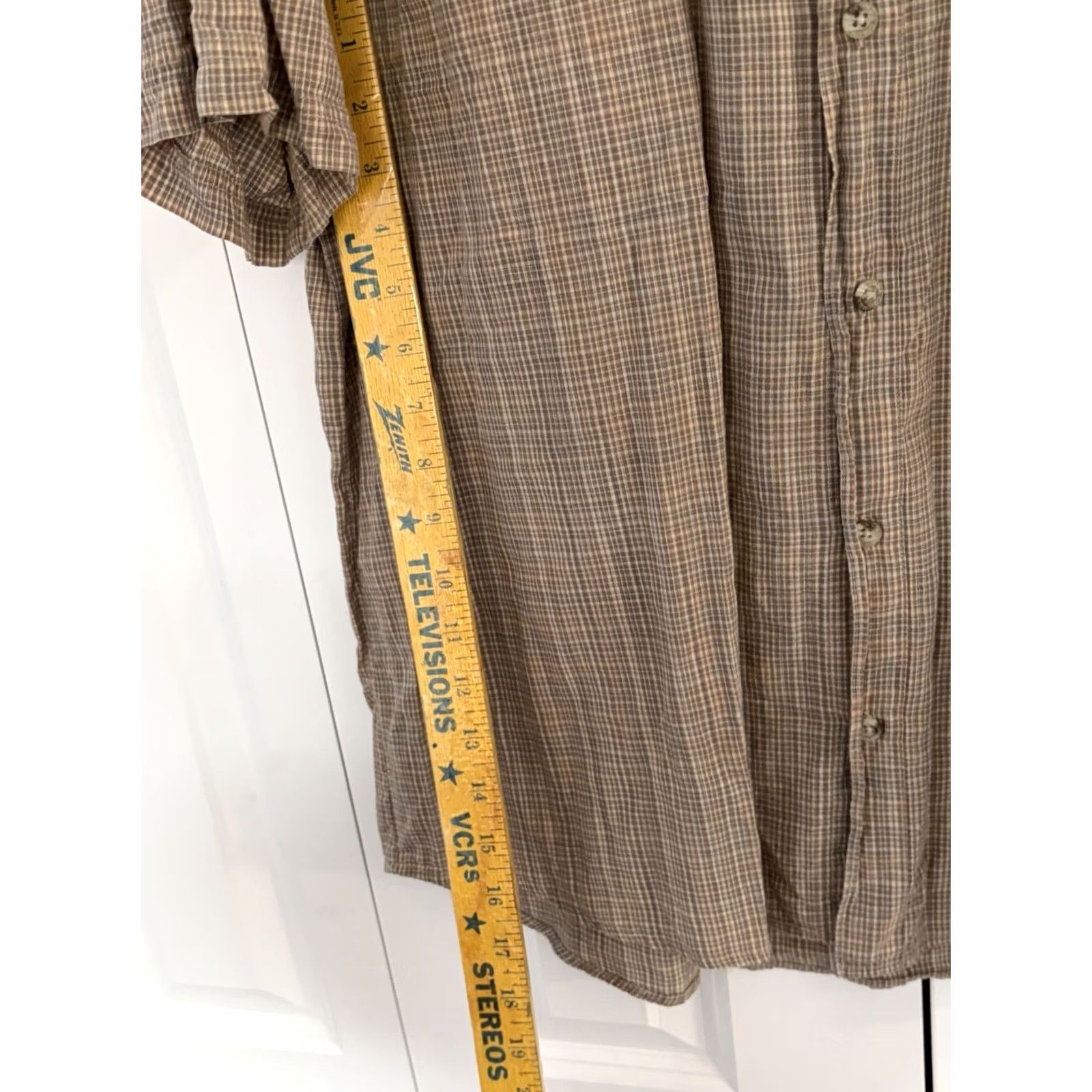 Vintage Columbia Plaid Short Sleeve Button-Up Shirt Mens L Beige Classic Outdoor Casual Workwear Summer Spring Fall Size US L / EU 52-54 / 3 - 3 Thumbnail