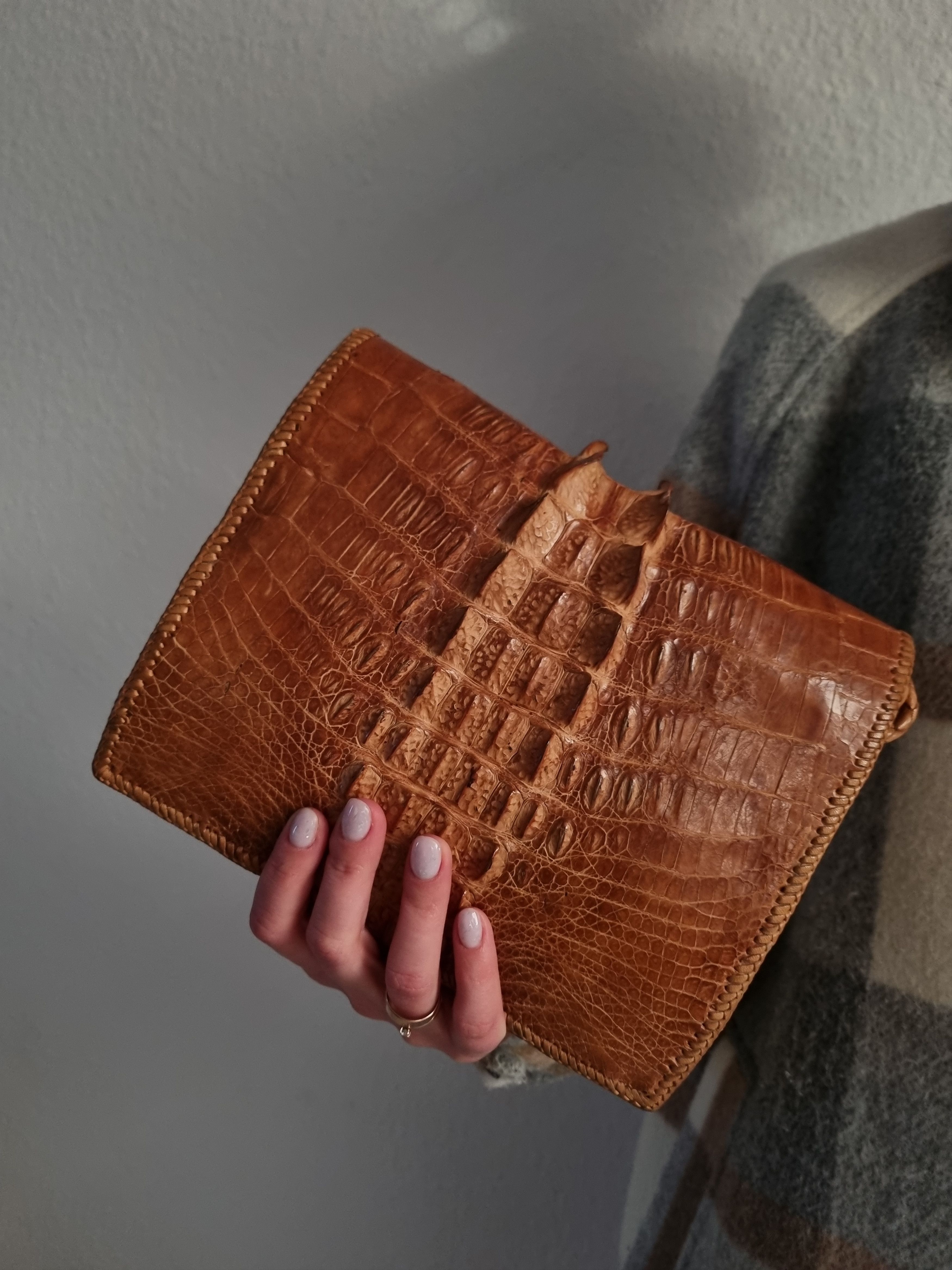 Handmade Vintage Genuine Alligator Shoulder Purse Clutch crocodile Size ONE SIZE - 3 Thumbnail