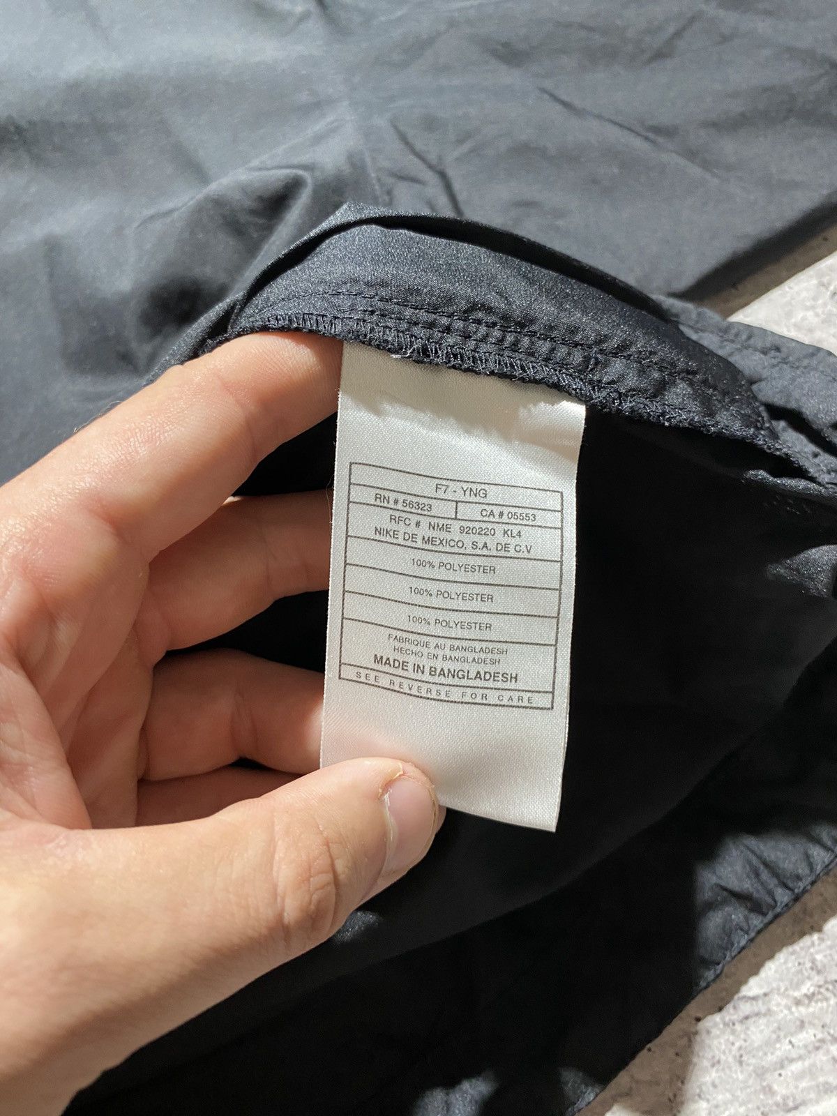 Nike Nike Vintage Nylon Jacket Size US XL / EU 56 / 4 - 11 Thumbnail