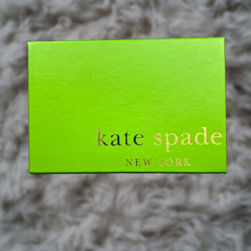 Vintage Kate Spade Coin Purse Empty Box ONLY New York Green Original Women Money Clip Purse Box Kate Spade Green (Vintage not indicated) Size ONE SIZE - 1 Thumbnail