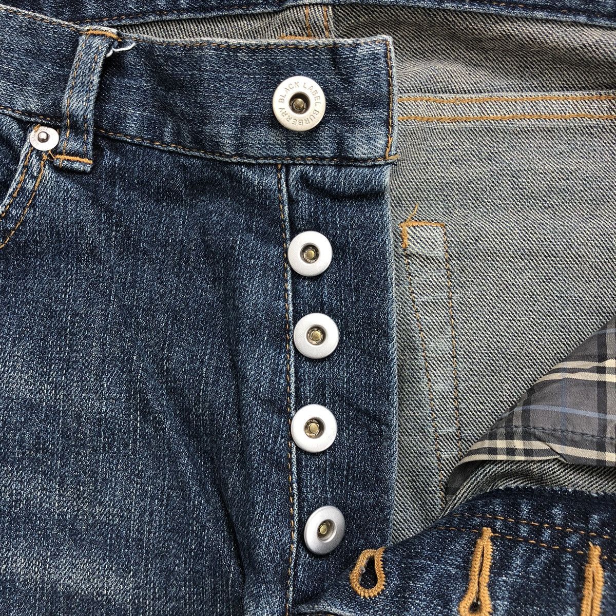 Burberry Vintage Burberry Black Label Faded Blue Jeans Size US 27 - 4 Thumbnail