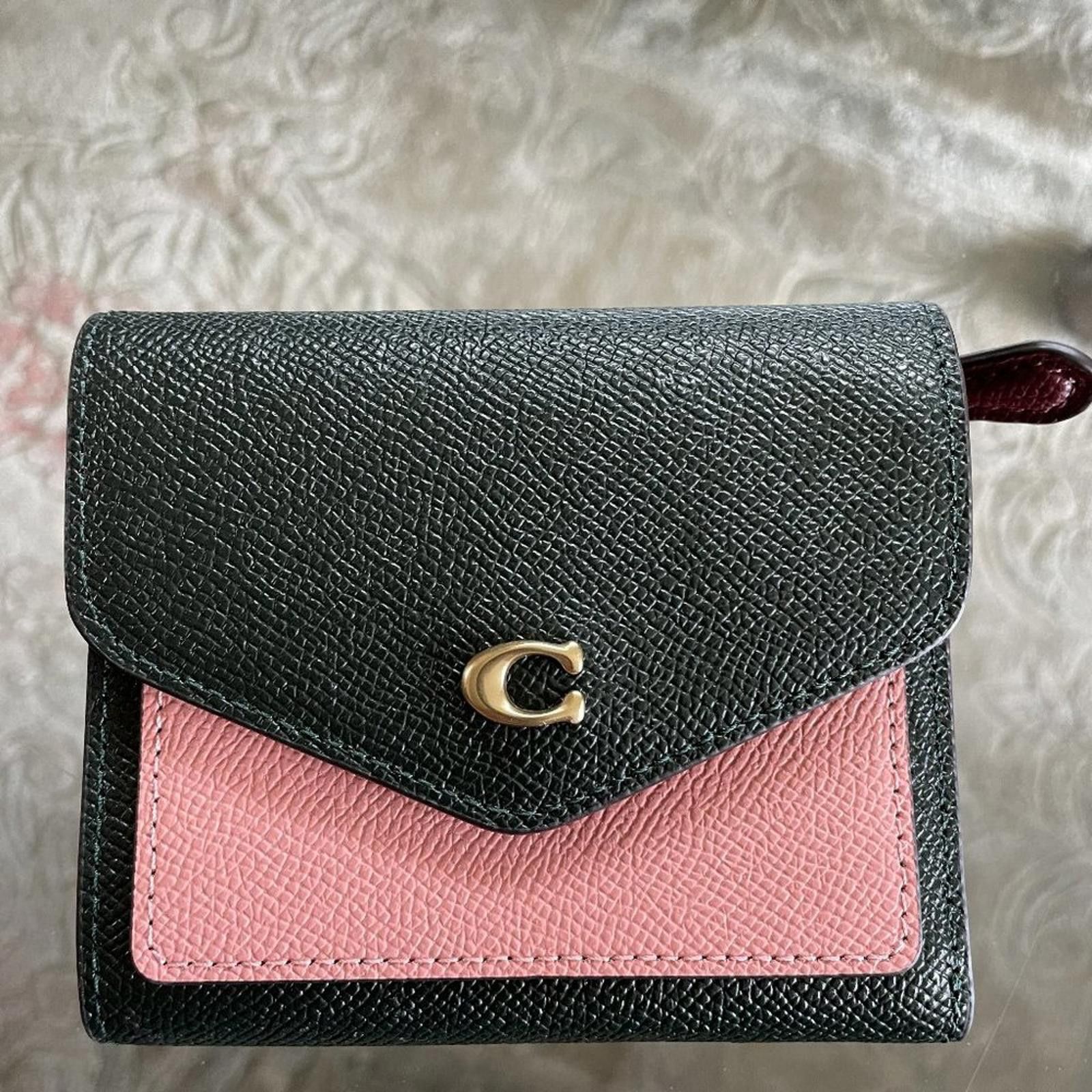Coach NWT Wyn Small Wallet In Colorblock Size ONE SIZE - 1 Thumbnail