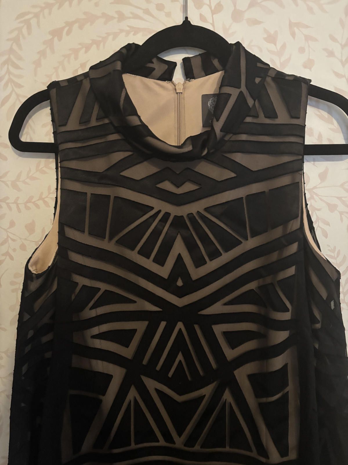 Vince Camuto NEW Vince Camuto Trapeze Burnout Geometric Swing Dress sz 10 Size L / US 10 / IT 46 - 5 Thumbnail