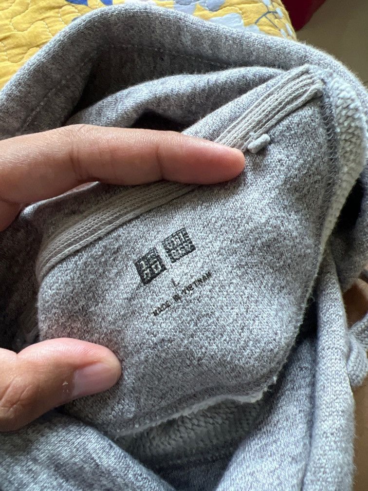 Uniqlo Uniqlo Hoodie Size US L / EU 52-54 / 3 - 2 Thumbnail