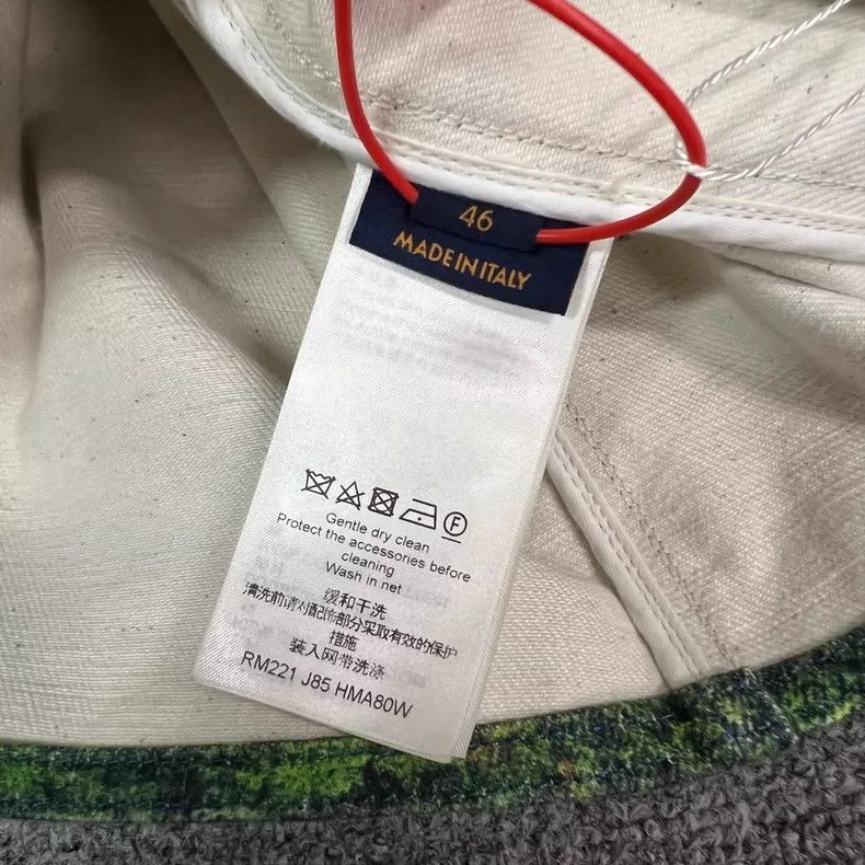 Louis Vuitton Louis Vuitton Cropped Denim Jacket with Mountain Print-2506 Size L / US 10 / IT 46 - 7 Thumbnail