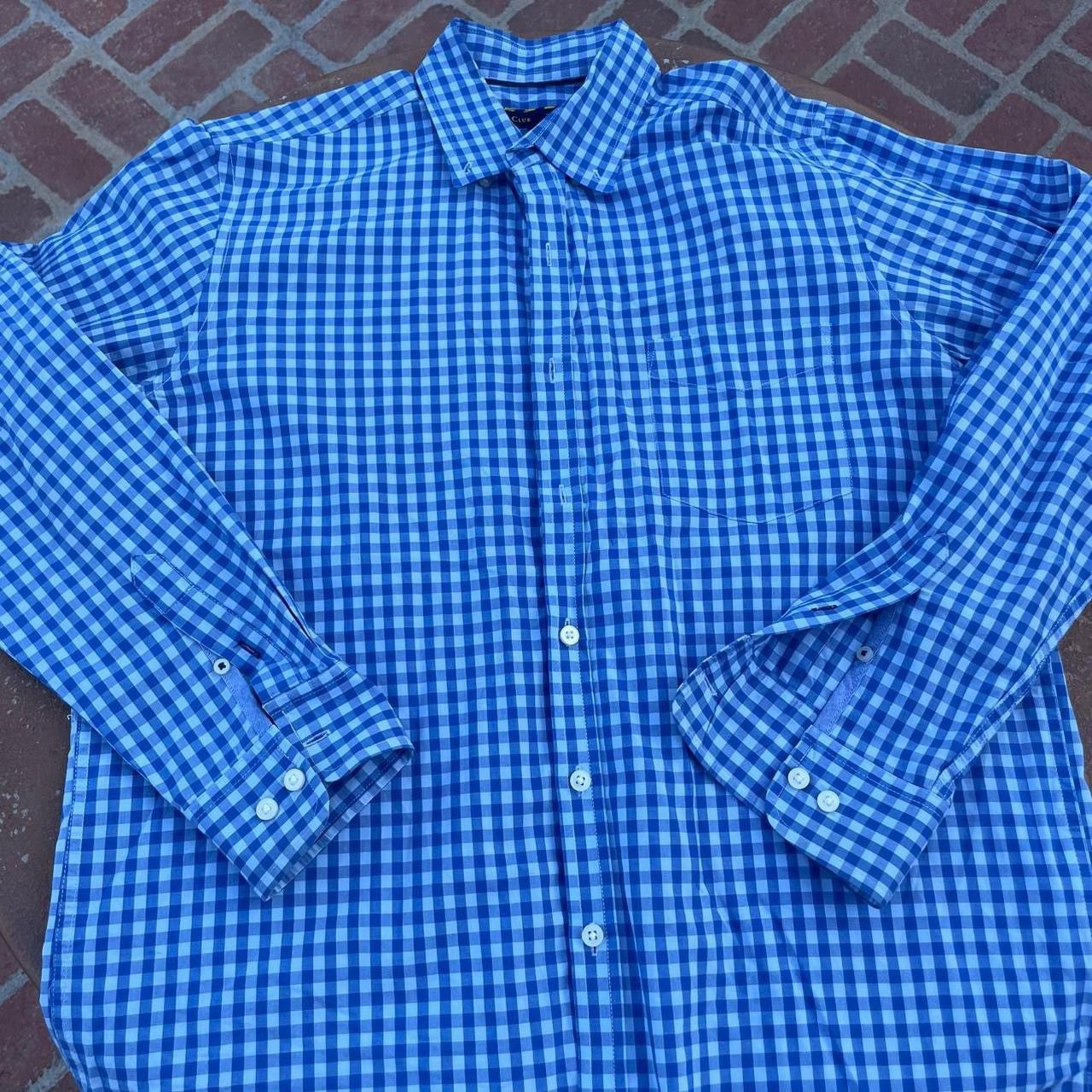 Club Room Club room Blue and white checkered lbutton down shirt sz M Size US M / EU 48-50 / 2 - 3 Thumbnail