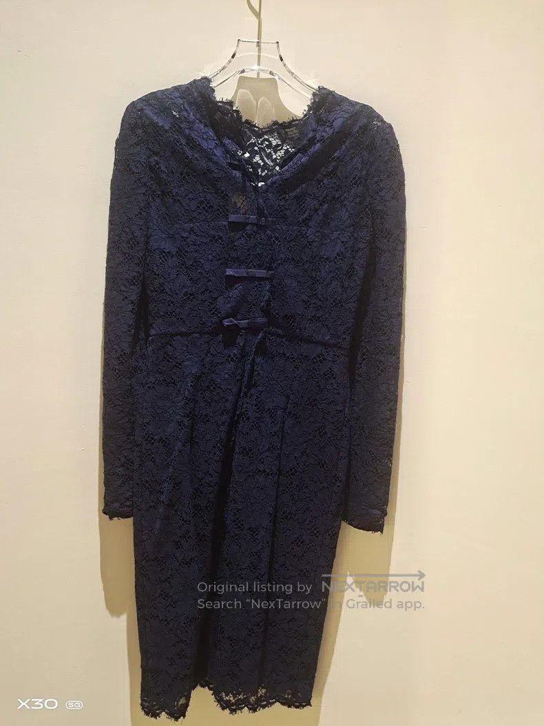Valentino Valentino Royal blue lace dress Size S / US 4 / IT 40 - 1 Thumbnail