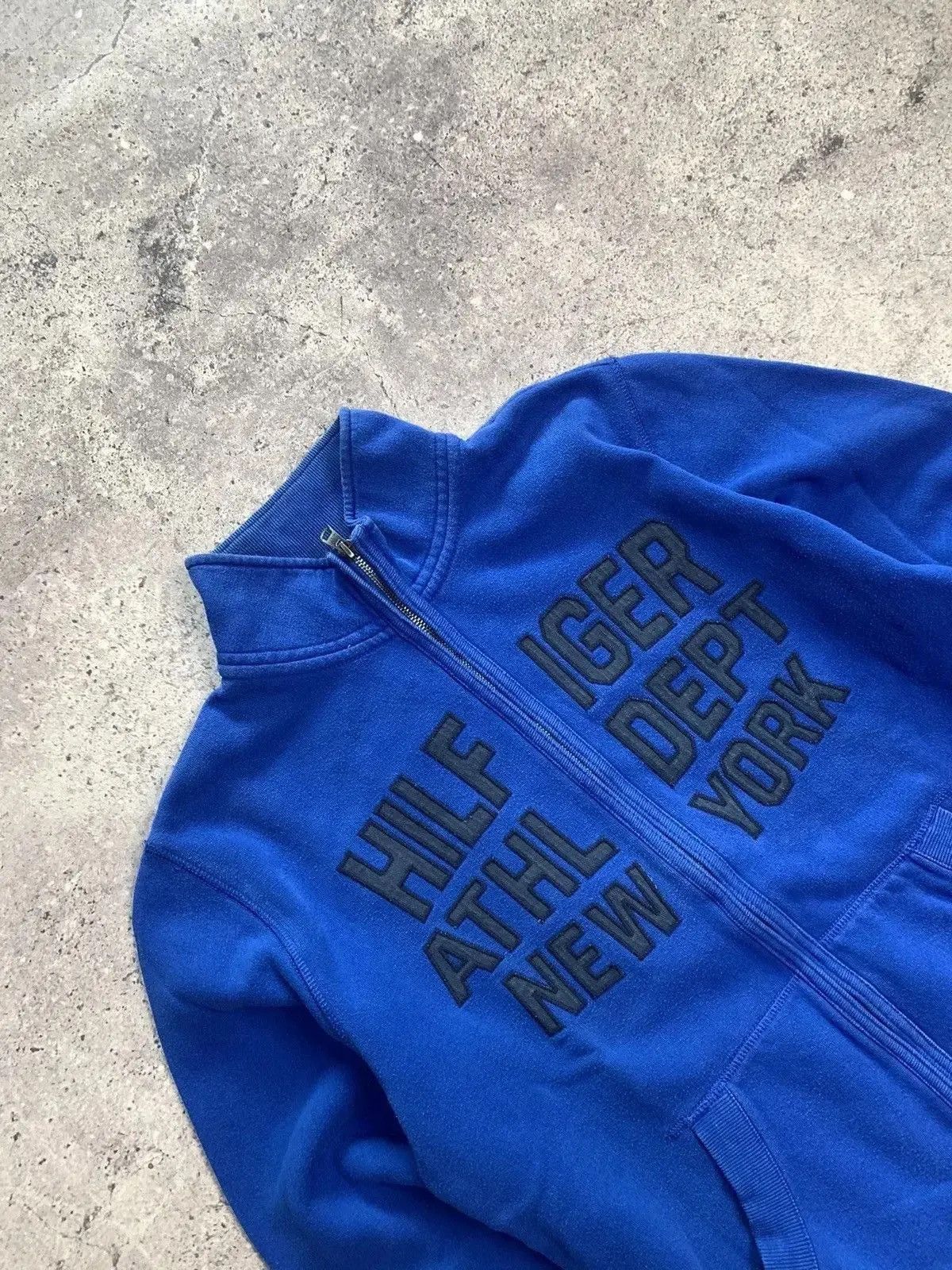 Tommy Hilfiger × Vintage SALE💣💣 Vintage Zip Hoodie Tommy Hilfiger faded Y2K sk8 style Size US M / EU 48-50 / 2 - 6 Thumbnail