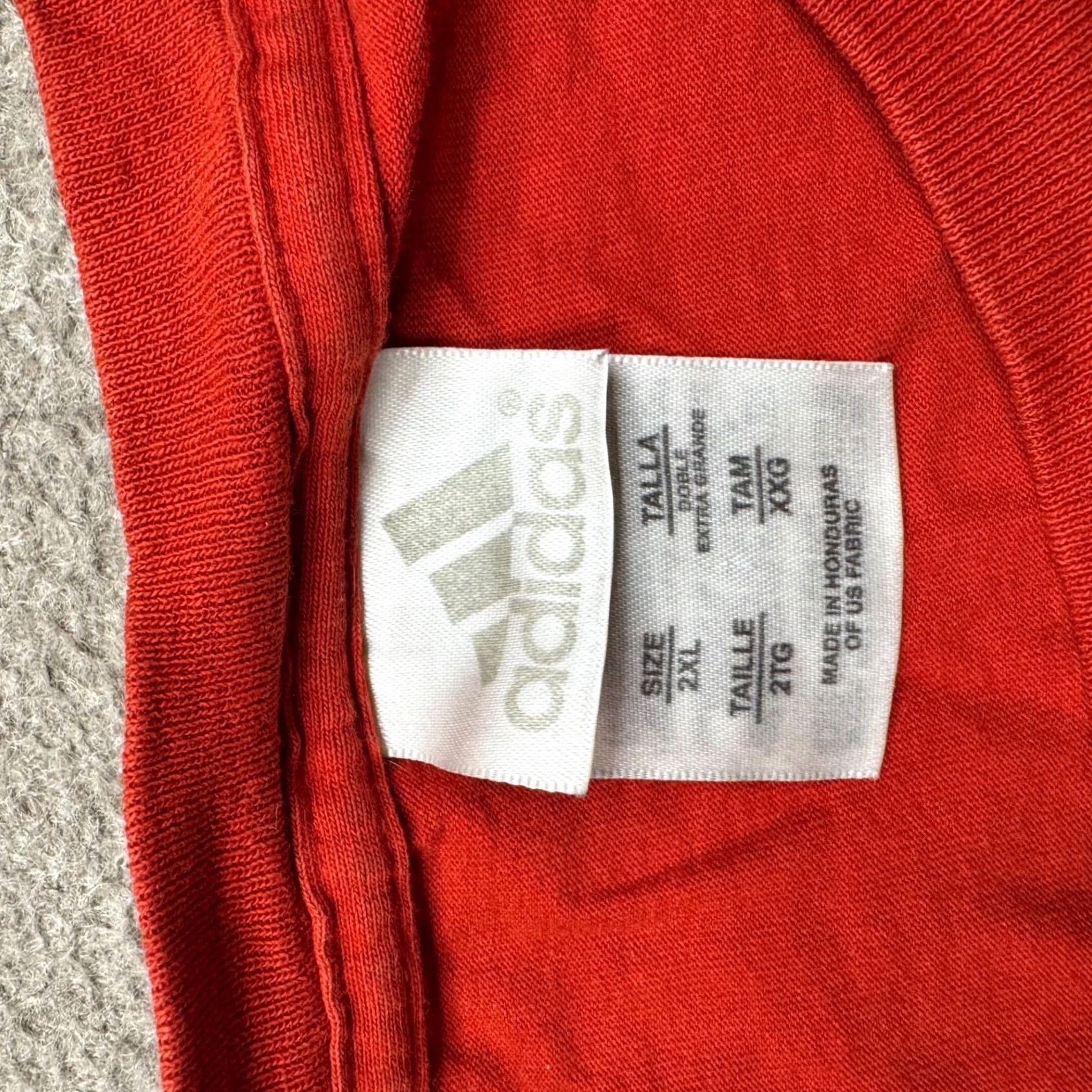 Adidas adidas Mens Shirt Red 2XL Short Sleeve Logo Casual Performance Vintage Shirt Size US XXL / EU 58 / 5 - 2 Thumbnail
