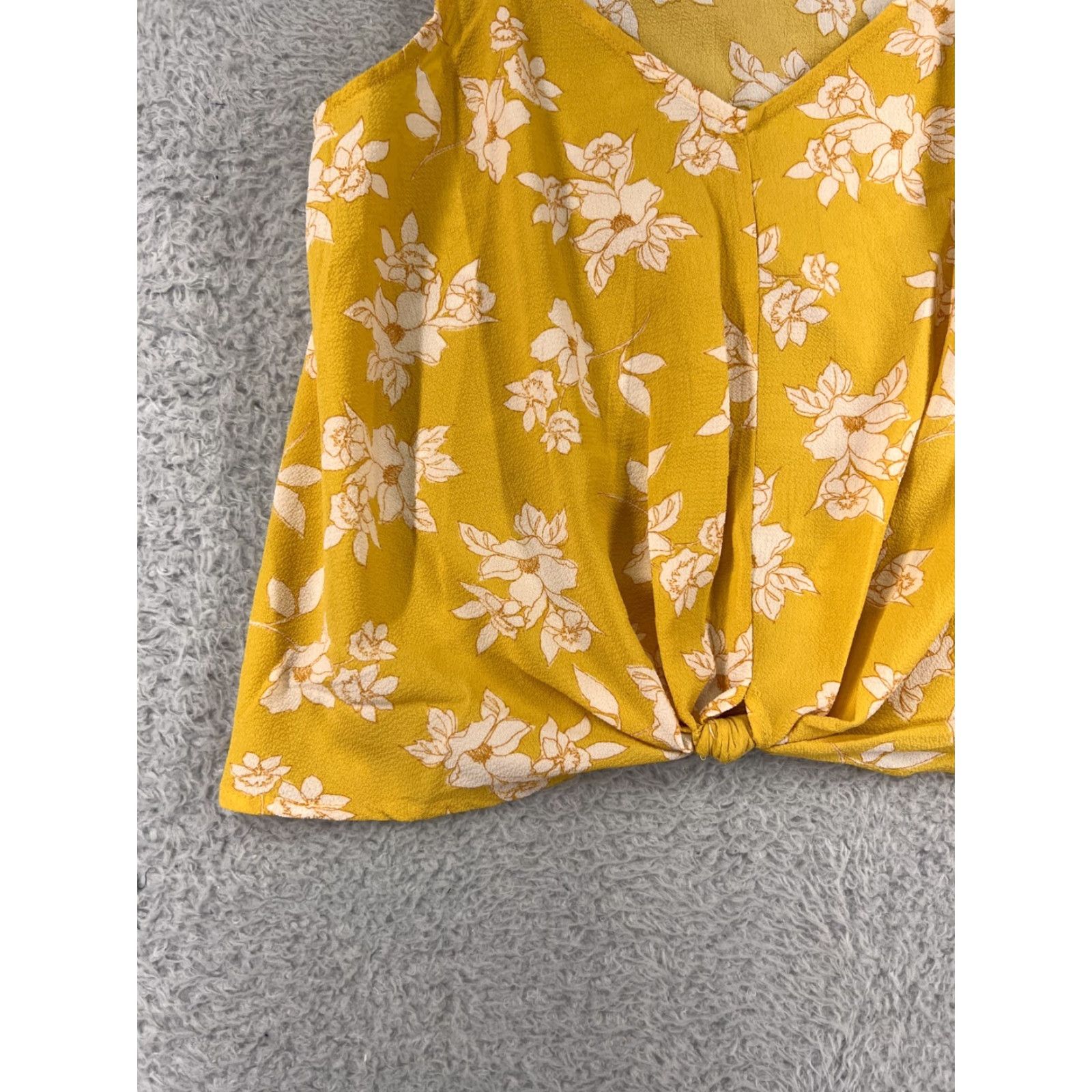 Vintage Lush Shirt Womens Floral Sleeveless Spaghetti Strap Crop Yellow V-Neck Polyester Cropped Top L Size L / US 10 / IT 46 - 4 Thumbnail