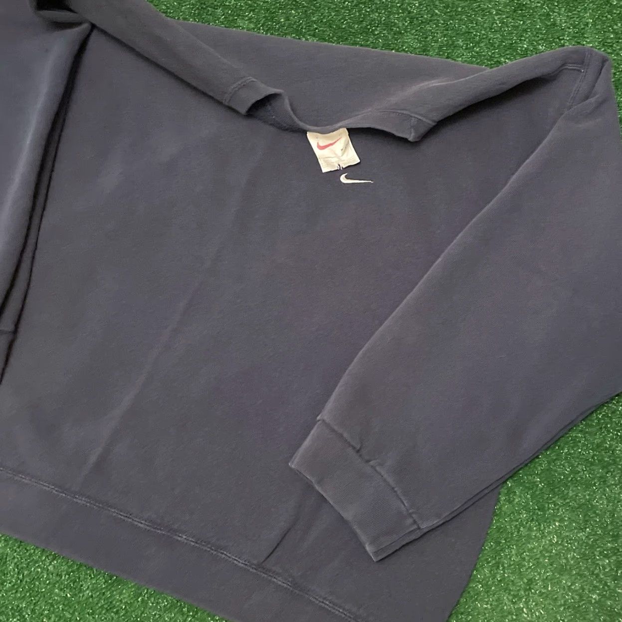 Nike VINTAGE Nike Essentials Blank Swoosh Crewneck Sweatshirt Men XXL Blue 90s Pullover USA Size US XXL / EU 58 / 5 - 2 Thumbnail