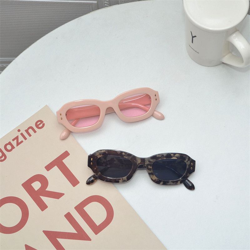 VIBE Retro Street ins style custom avant-garde sunglasses Size ONE SIZE - 3 Thumbnail