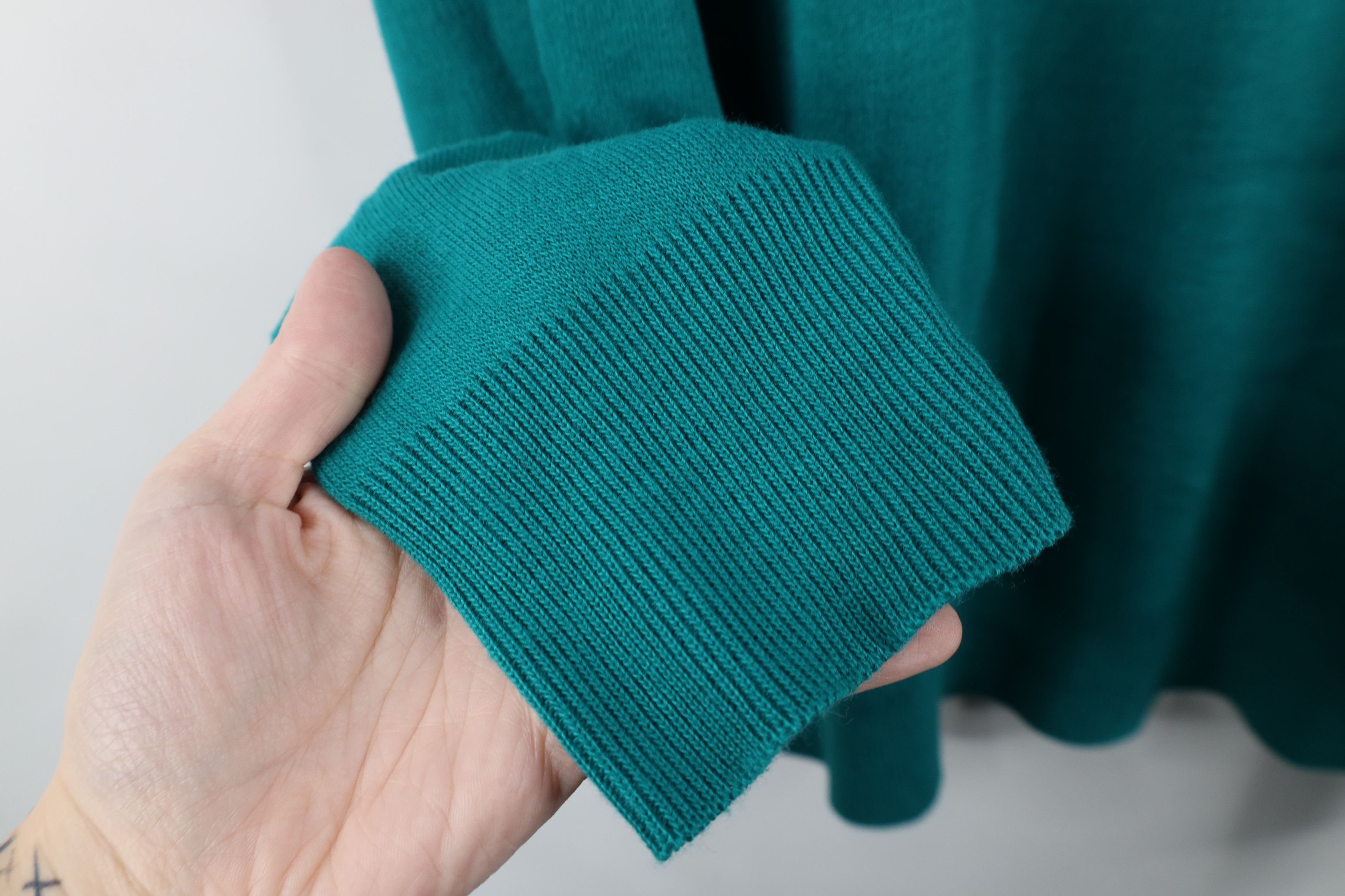 Vintage Vintage 90s Streetwear Knit V-Neck Sweater Teal USA Acrylic Size US XL / EU 56 / 4 - 9 Thumbnail