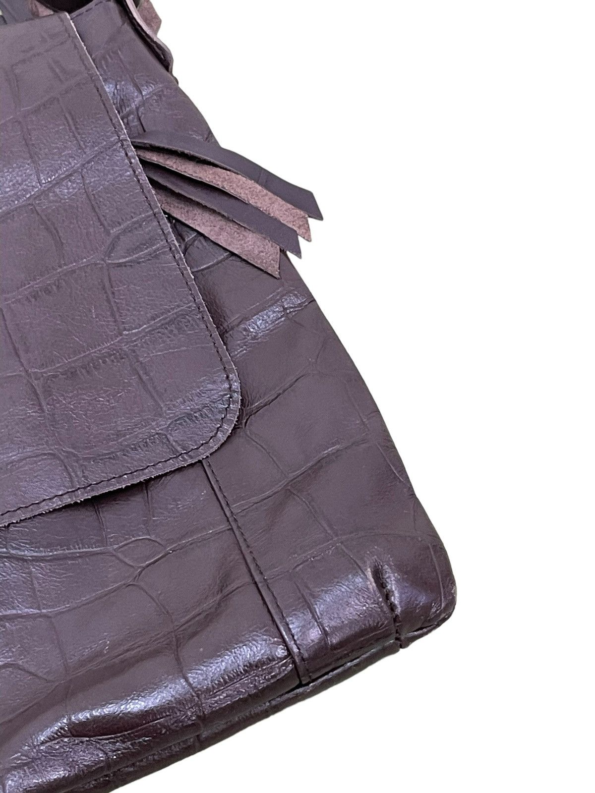 Genuine Leather Crocodile Embossed Full Leather Tumugu Cross Body Bag 3🟩 Size ONE SIZE - 7 Thumbnail