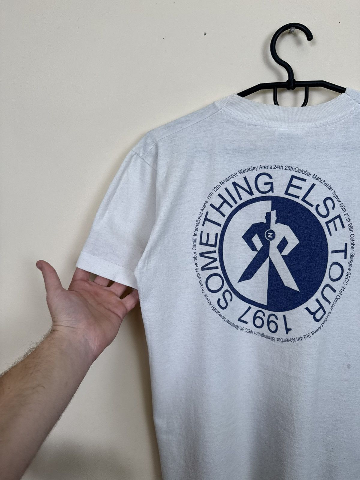 Other Vintage Boyzone T shirt 1997 Tour White Sz S Pop Band Size US S / EU 44-46 / 1 - 16 Thumbnail
