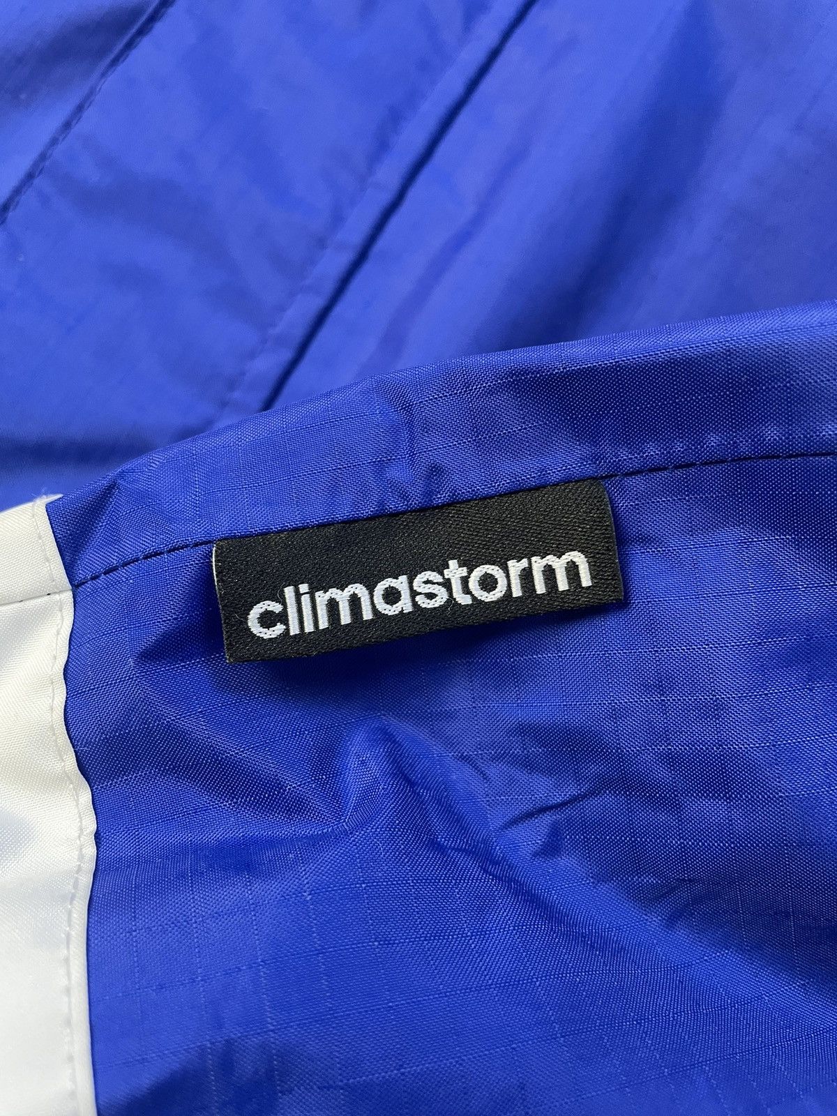 Adidas CHELSEA 2015-16 TRAINING FOOTBALL SOCCER ALL WEATHER JACKET Size US M / EU 48-50 / 2 - 3 Thumbnail