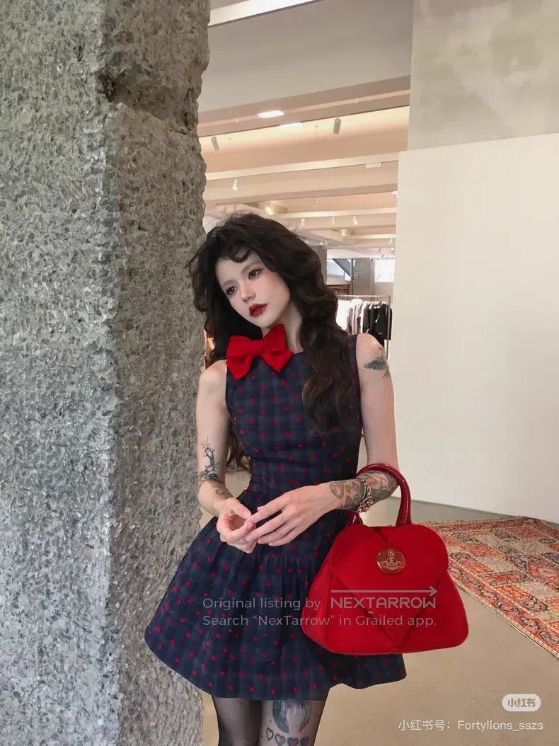 Vivienne Westwood Vivienne Westwood size os Heart Wool Felt Vintage Bag/Bowli Size ONE SIZE - 9 Thumbnail