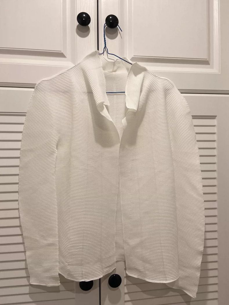 Issey Miyake issey miyake size:one size White pleated cardigan Size XXS / US 00 / IT 34 - 2 Thumbnail