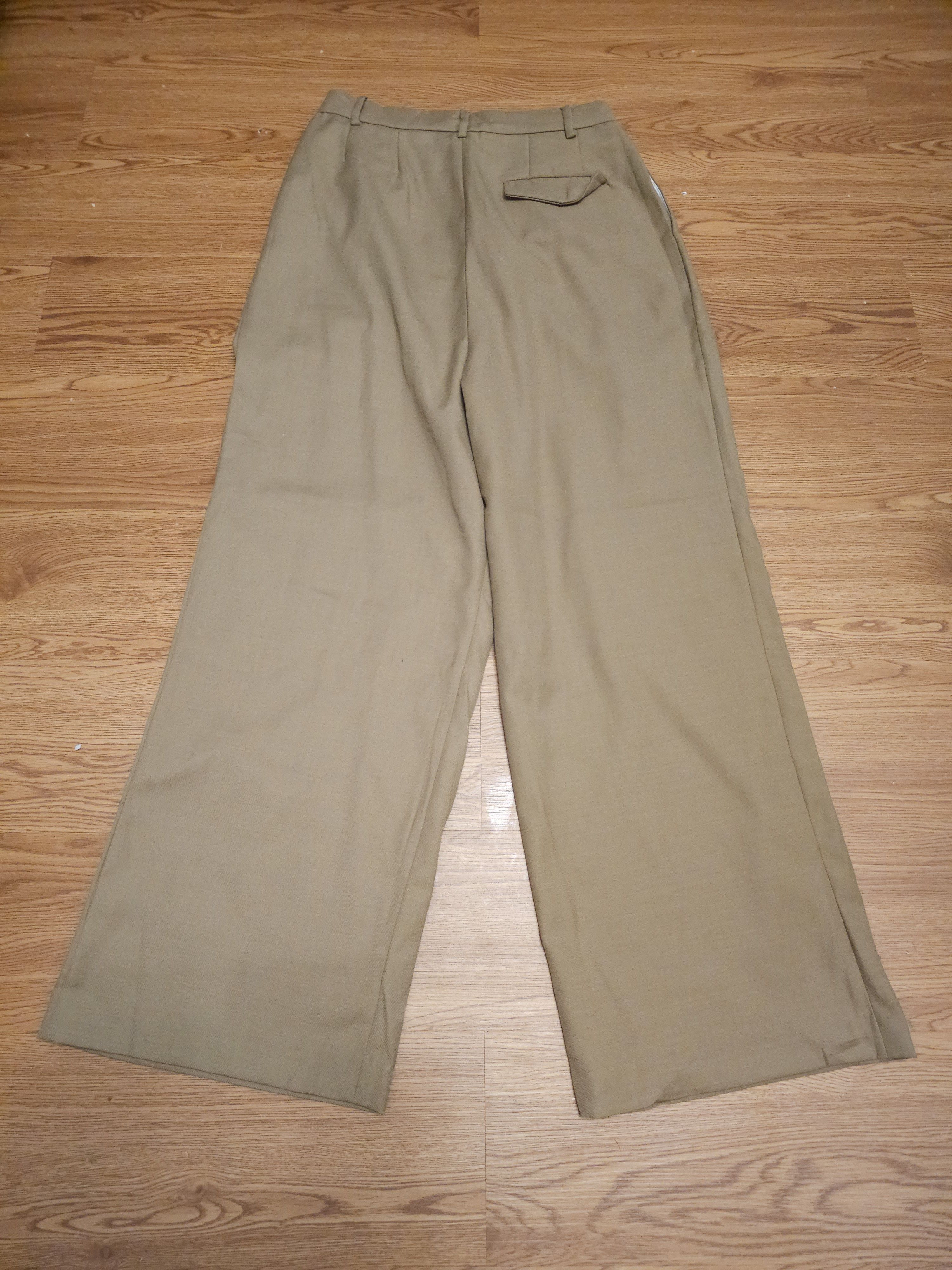 The Row Pleated Wool Pants Size US 26 / EU 42 - 2 Thumbnail