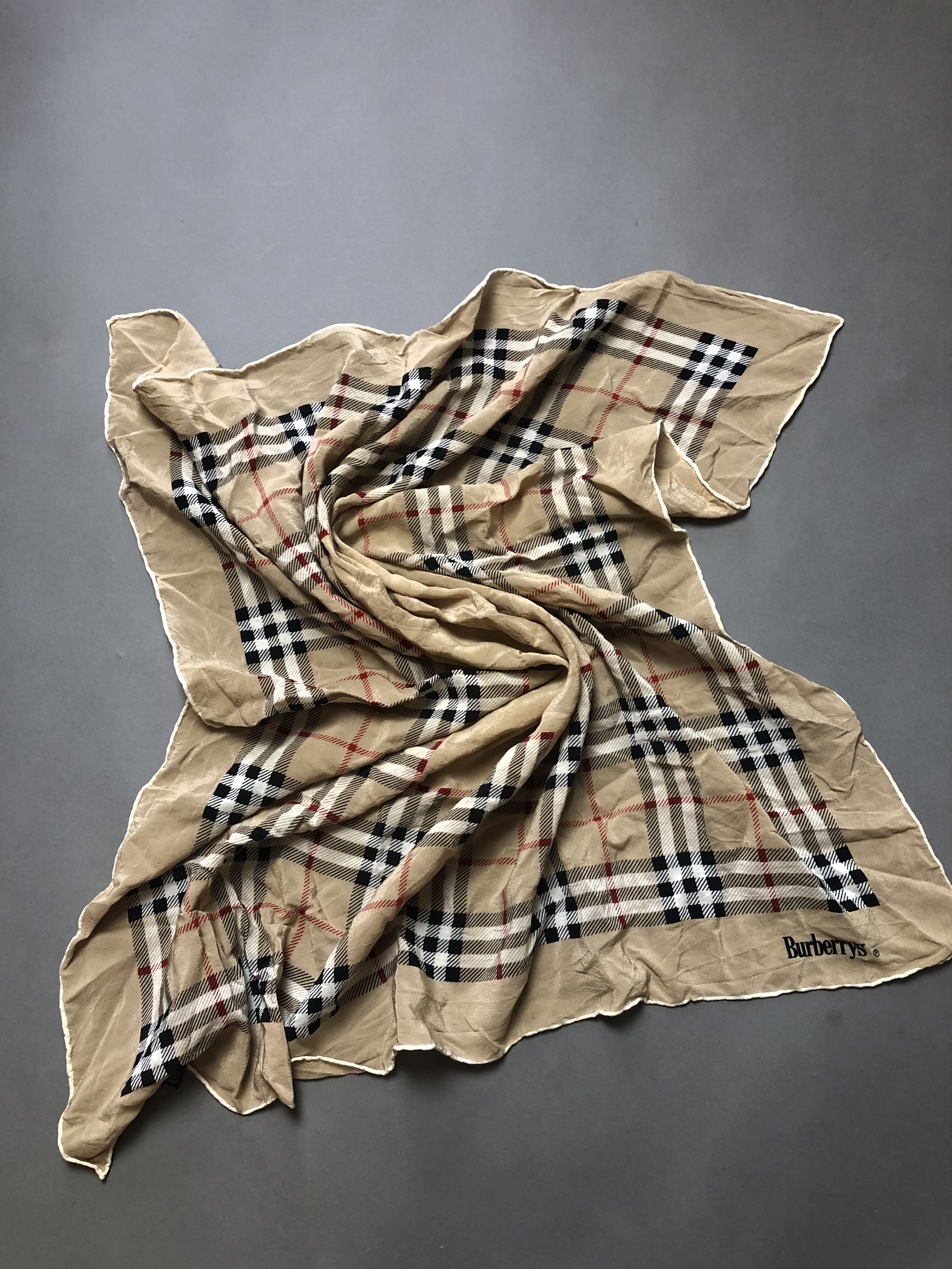 Burberry Vintage Burberrys London Scarf Silk Made in Italy Size ONE SIZE - 7 Thumbnail