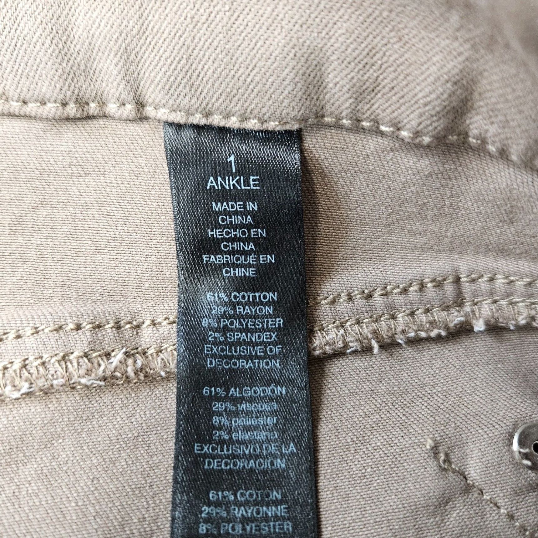 Vintage Chico's Womens So Slimming Girlfriend Ankle Jeans Sz 8 Tan Mid Rise Cotton Blend Jeans Womens 8 Brown Ankle Slimming (Chico's) Size 30" / US 8 / IT 44 - 7 Thumbnail