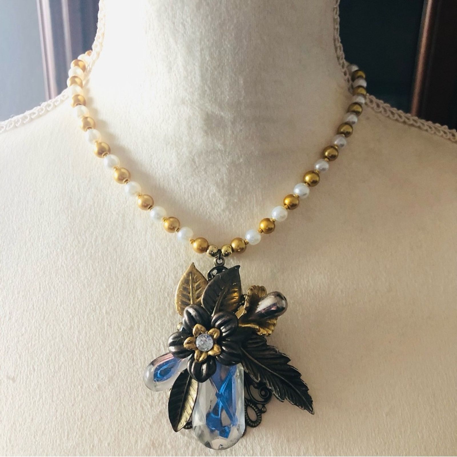 Handmade Handcrafted repurpose large stone filigree Pearl necklace Size ONE SIZE - 2 Thumbnail