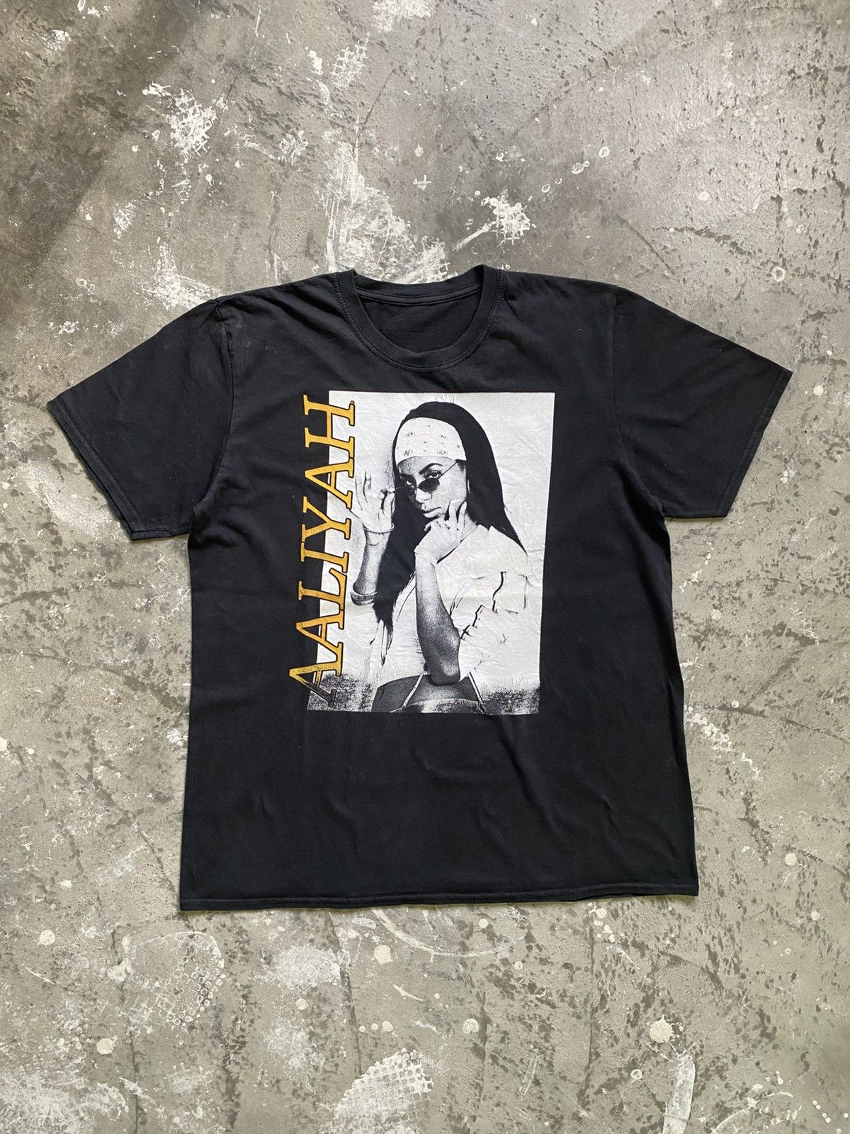 Rap Tees × Vintage Aaliyah Solo Rappers Singer Tees Size US XL / EU 56 / 4 - 1 Thumbnail