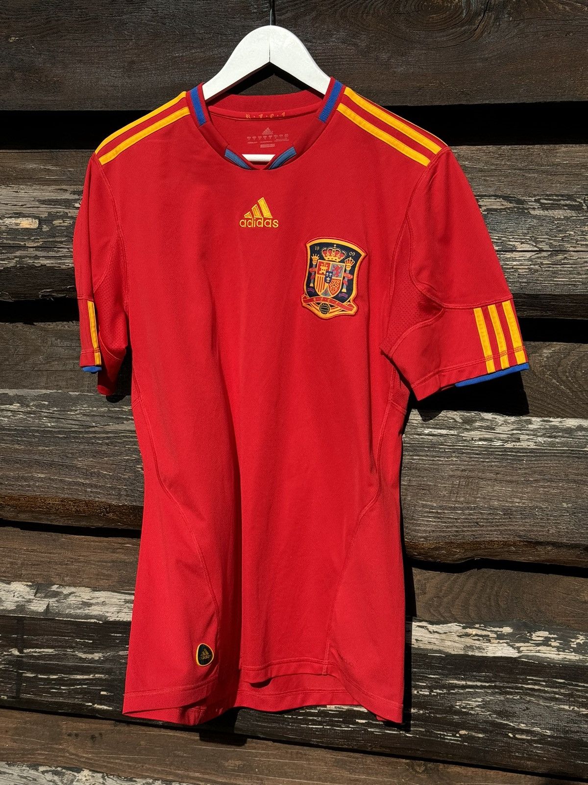 Adidas × Vintage 2009 Adidas Spain Vintage soccer jersey Furia Roja red Size US M / EU 48-50 / 2 - 2 Thumbnail