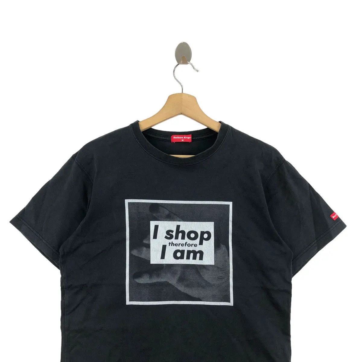 Barbara Kruger Vtg BARBARA KRUGER Artist I Shop Therefore I Am Tee Shirt Size M / US 6-8 / IT 42-44 - 4 Thumbnail