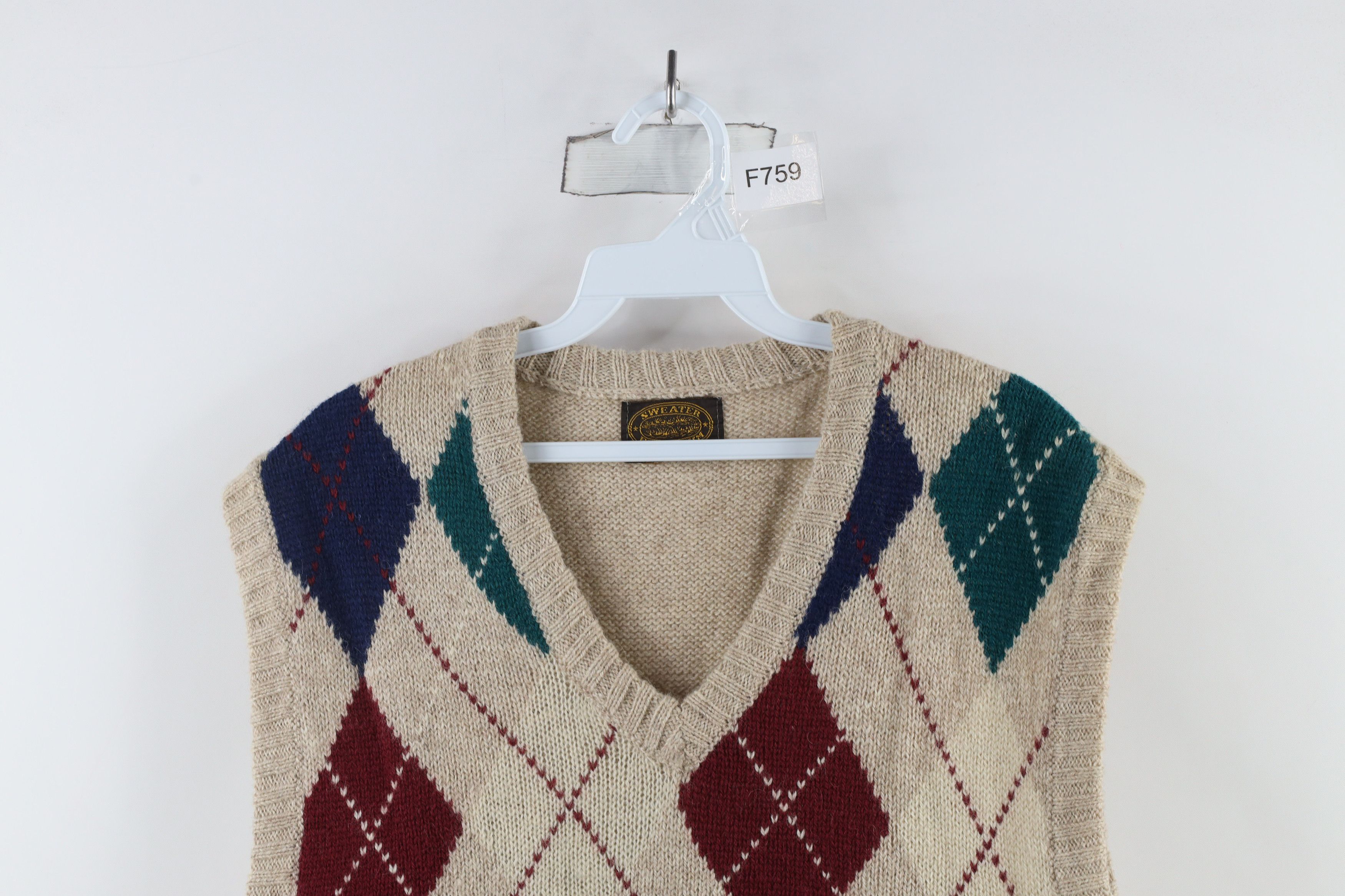 Vintage Vintage 70s Streetwear Knit Argyle Diamond Sweater Vest Size US XL / EU 56 / 4 - 2 Thumbnail