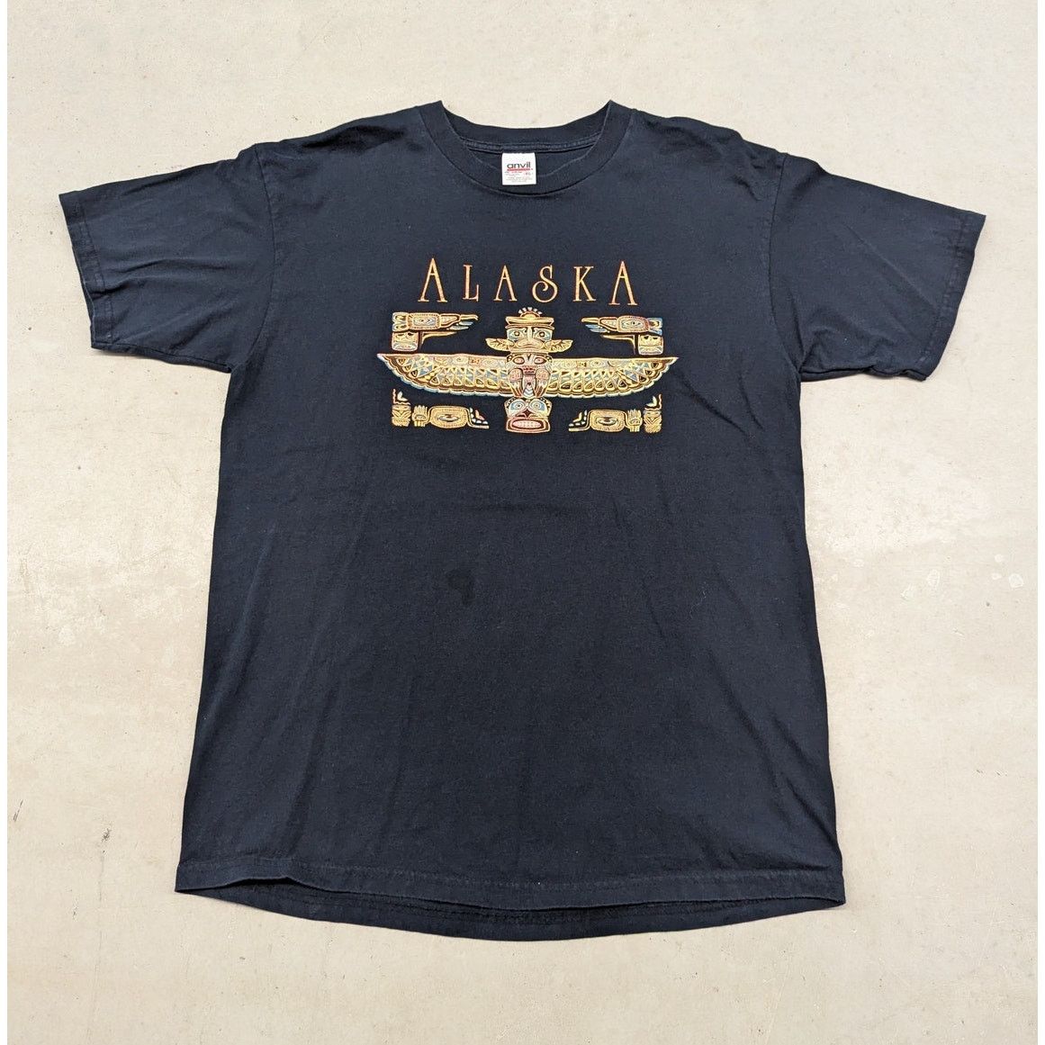Anvil × Vintage Vintage 90s Alaska Totem Pole Embroidered t-shirt Size US XL / EU 56 / 4 - 1 Thumbnail