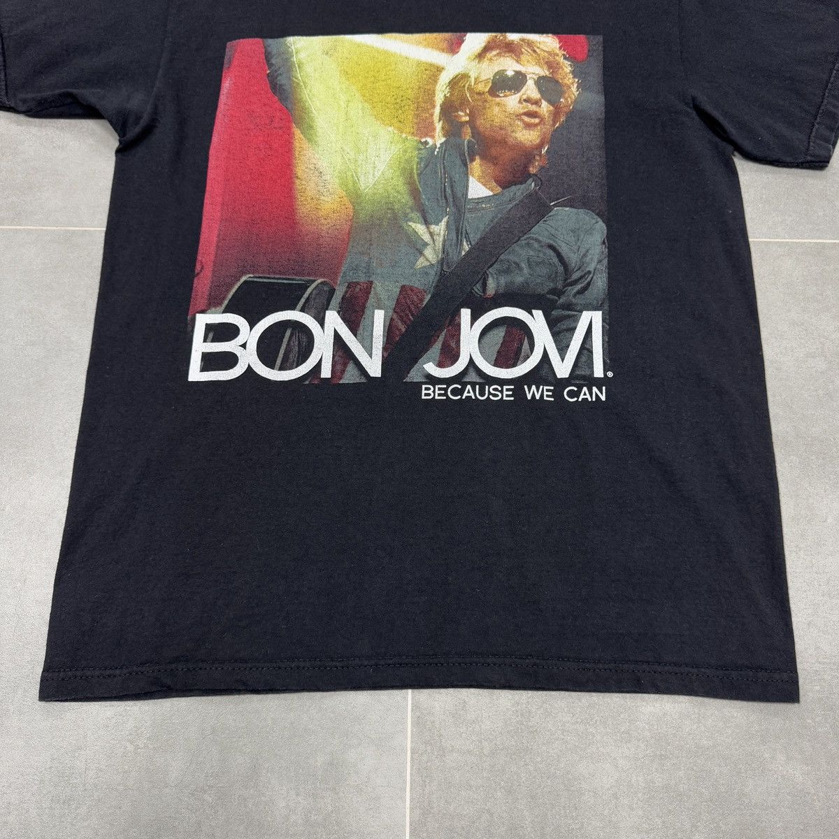 Band Tees × Bon Jovi Bon Jovi "Because We Can" World Tour T-Shirt Size M Size US M / EU 48-50 / 2 - 4 Thumbnail