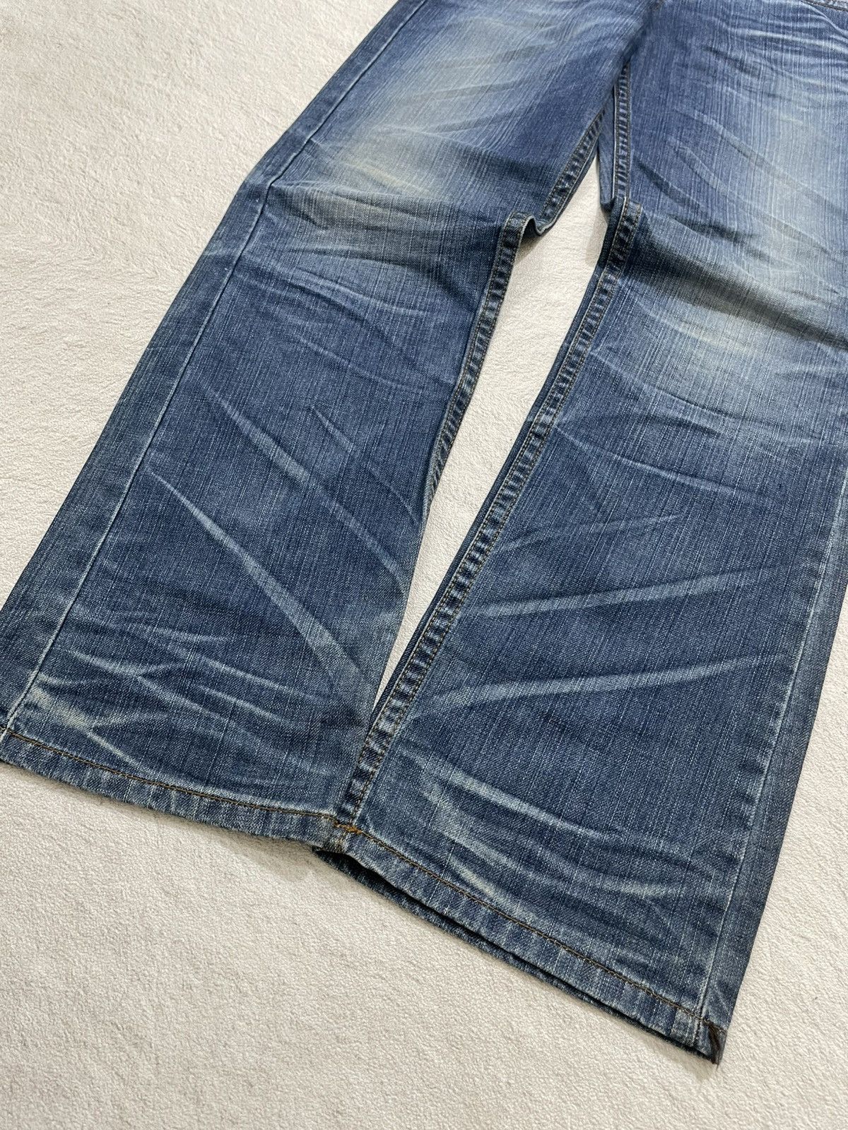 Japanese Brand 2000s Japanese Faded Bootcut Denim Stonewash Y2K Size US 29 - 3 Thumbnail