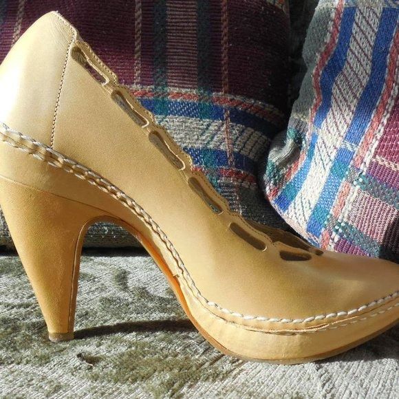 Marni MARNI Cutout Leather Pumps Nude Pointed Toe Platform Heels S Size US 5 / IT 35 - 4 Thumbnail